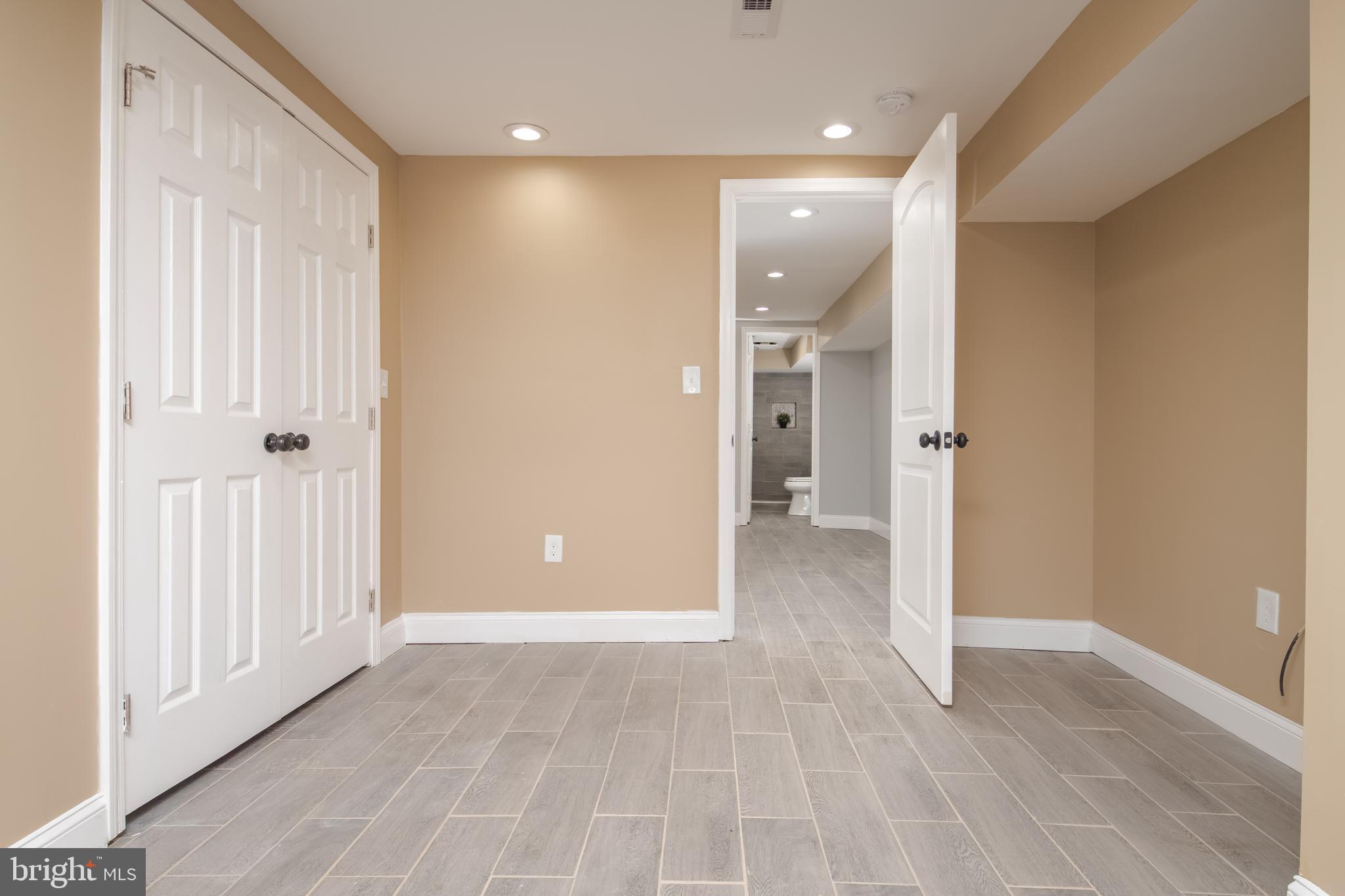 BROADWAY EAST - Residential