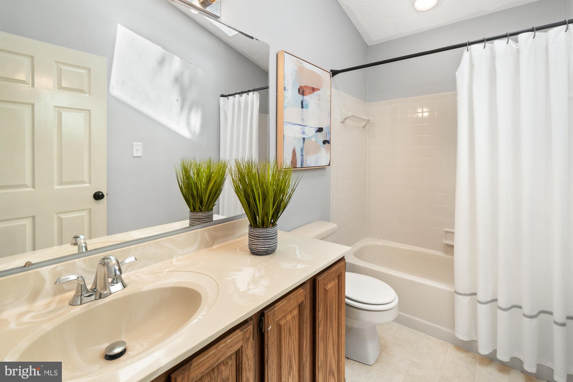 NEW MARKET WEST - Residential