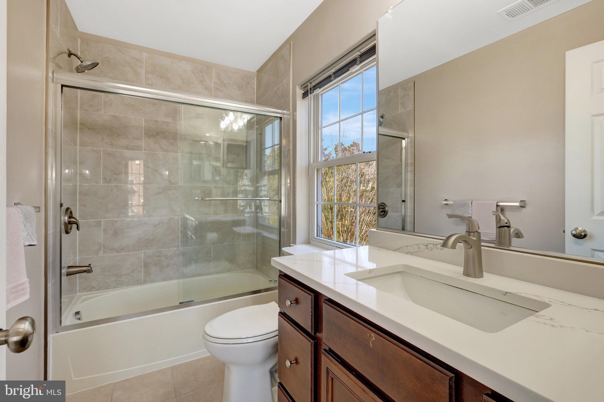 SOUTH RIDING - Residential