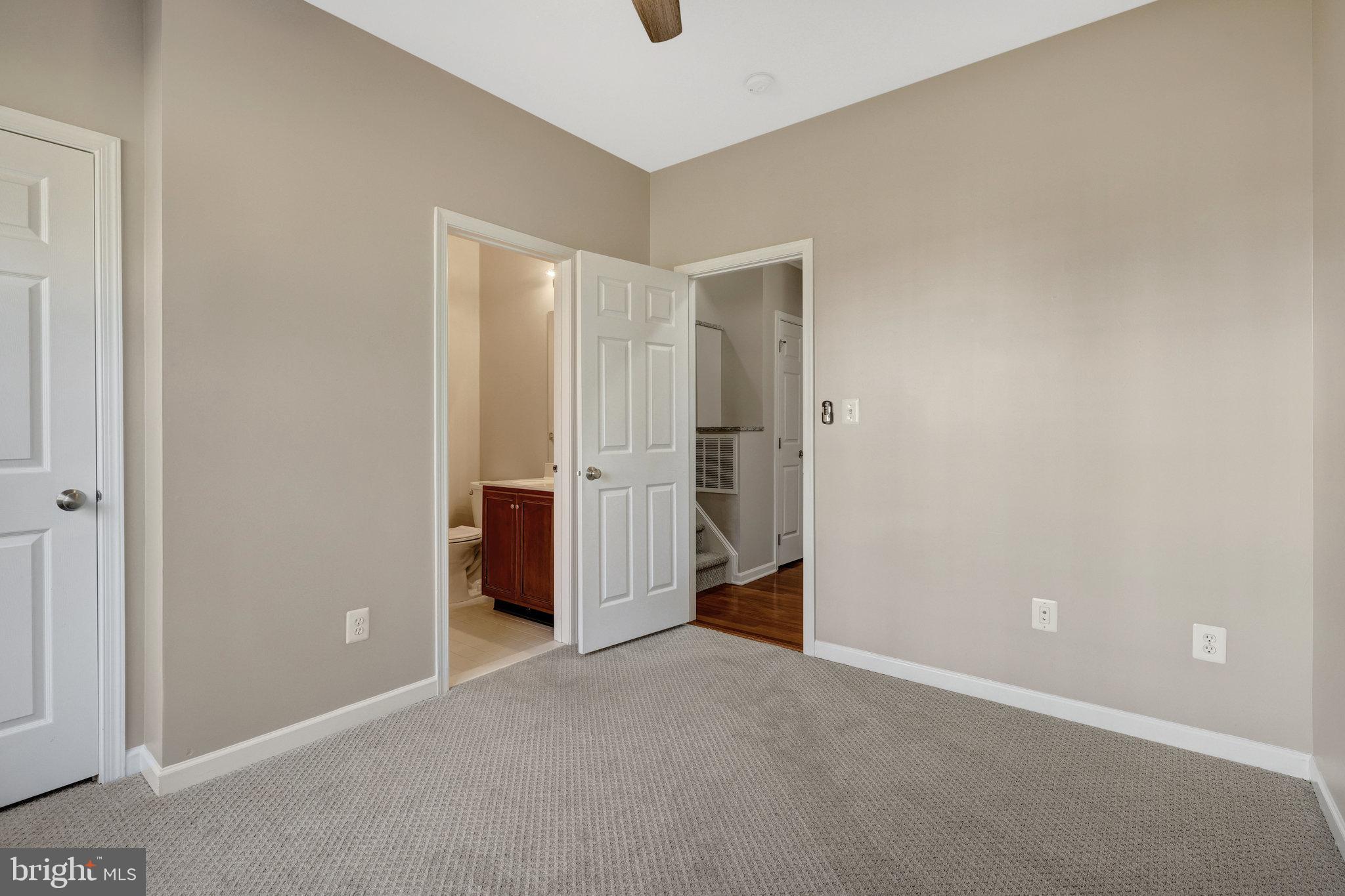 SOUTH RIDING - Residential