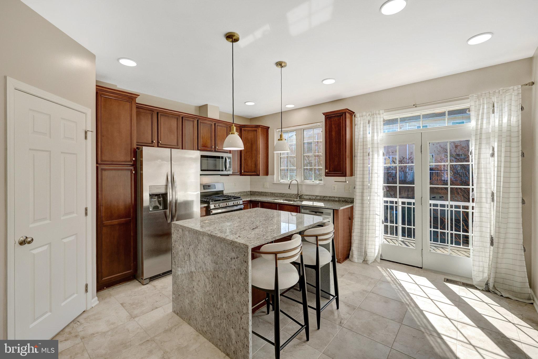 SOUTH RIDING - Residential