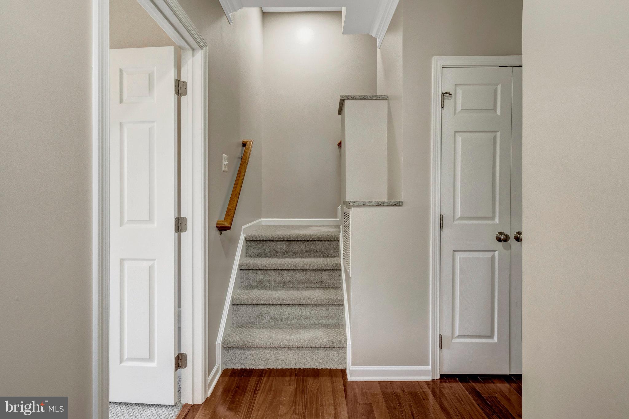 SOUTH RIDING - Residential