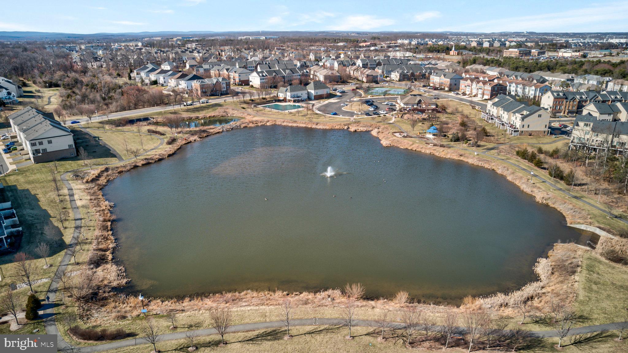 SOUTH RIDING - Residential