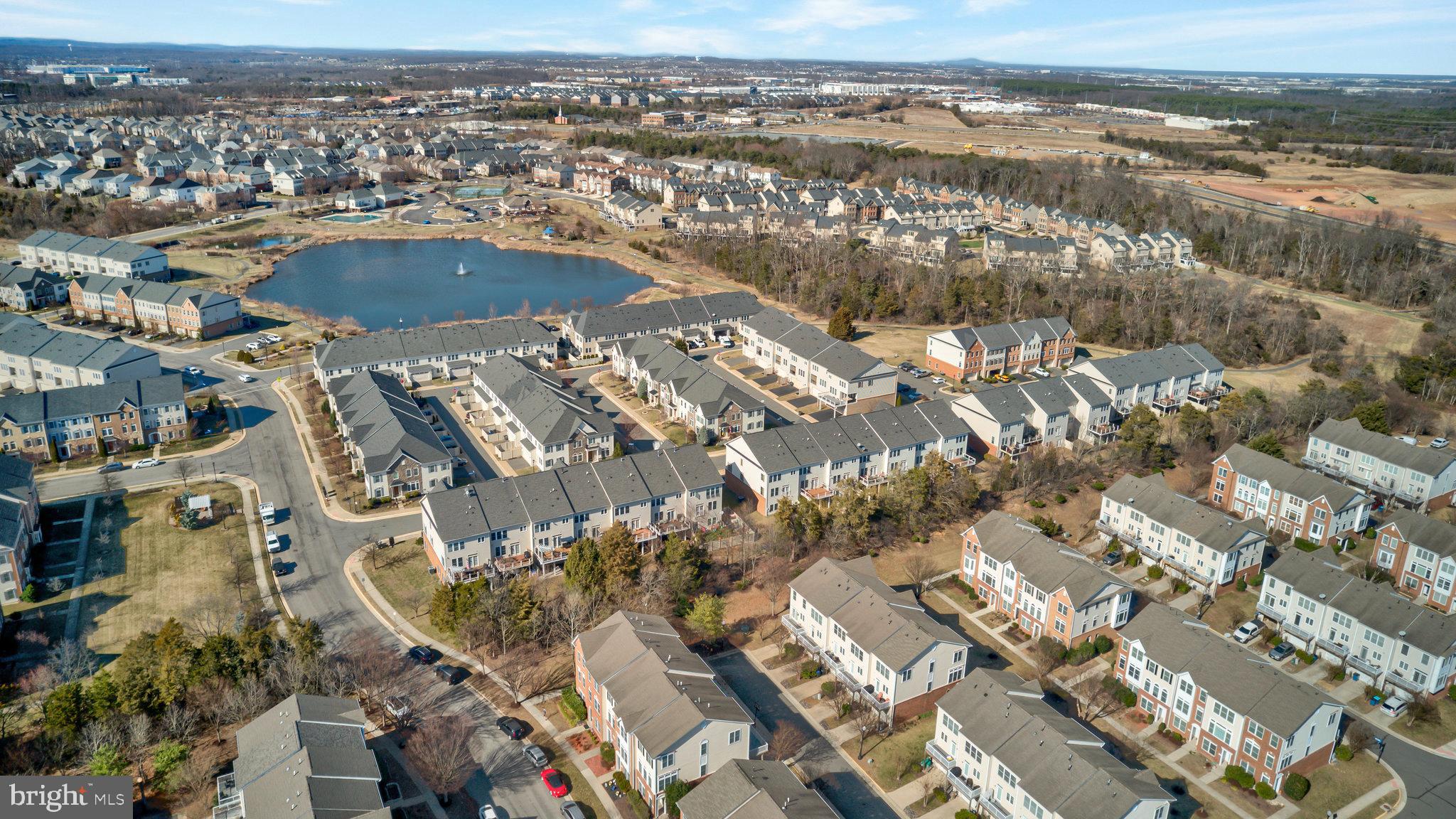 SOUTH RIDING - Residential