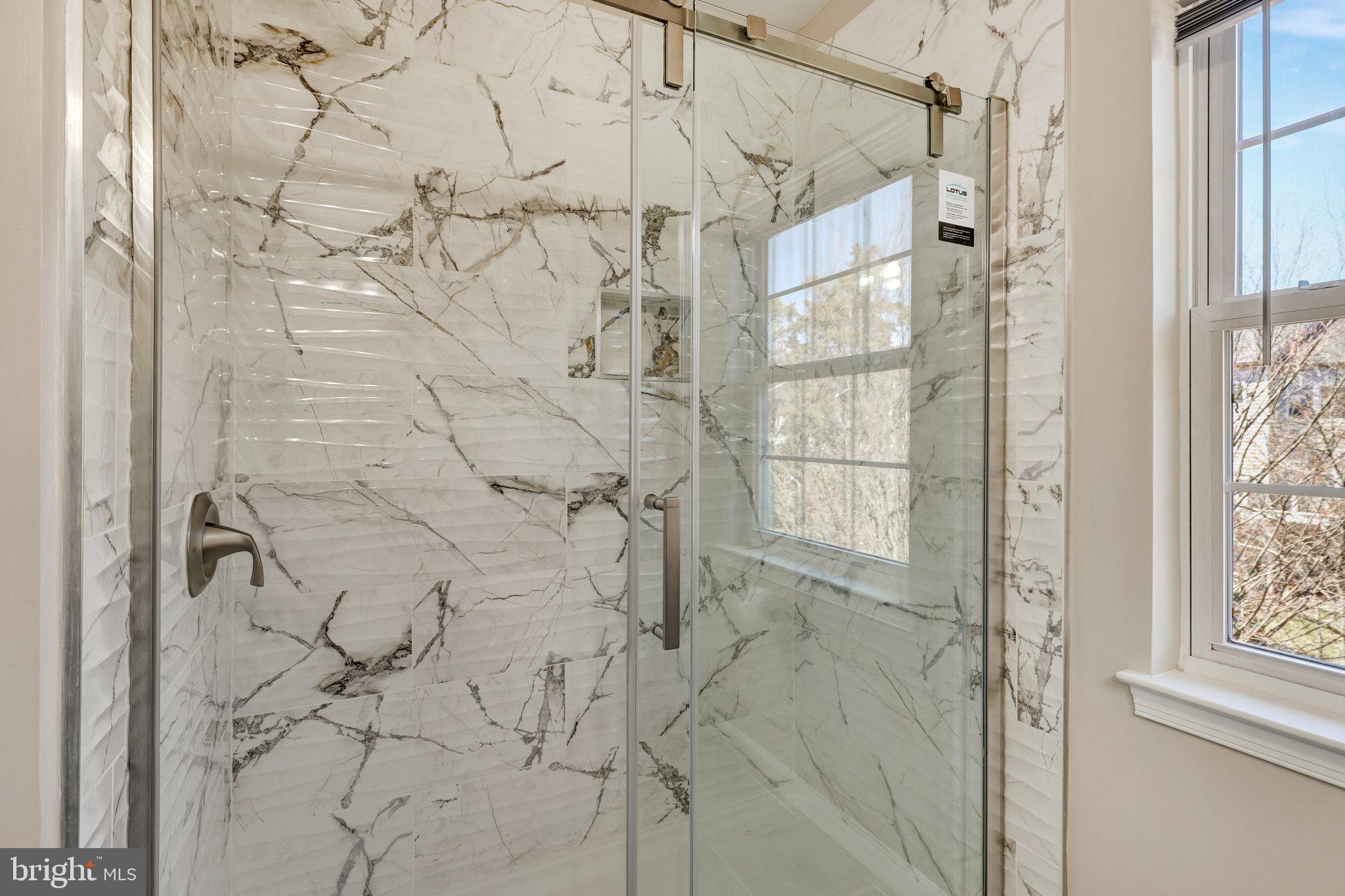 SOUTH RIDING - Residential