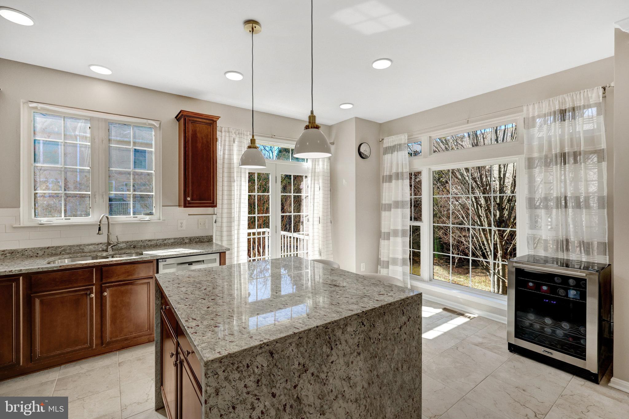 SOUTH RIDING - Residential