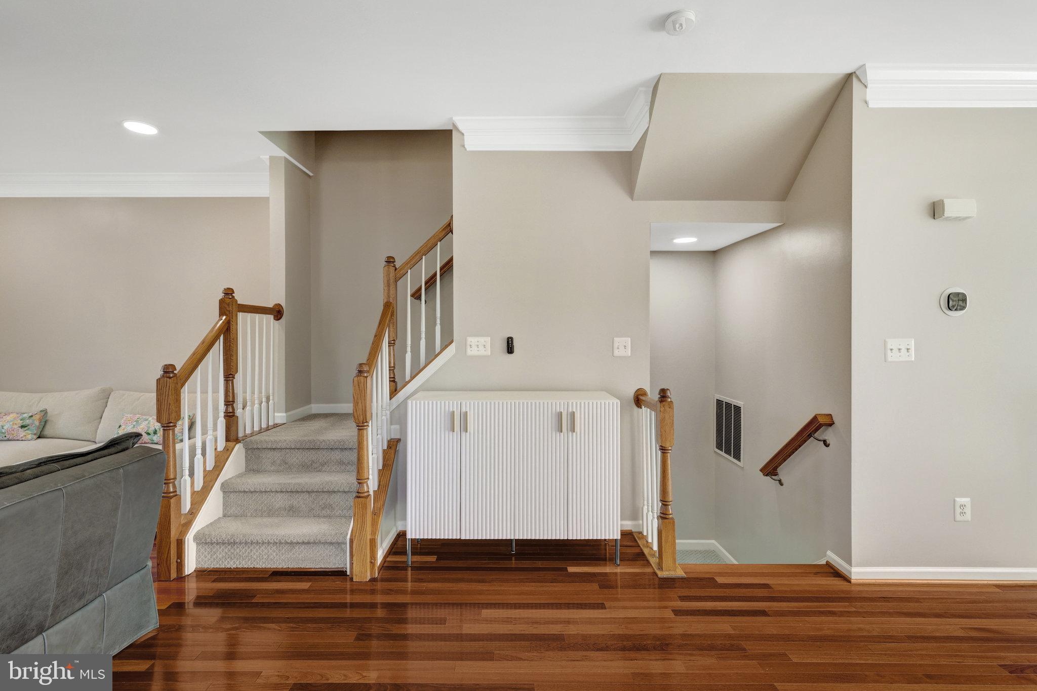 SOUTH RIDING - Residential