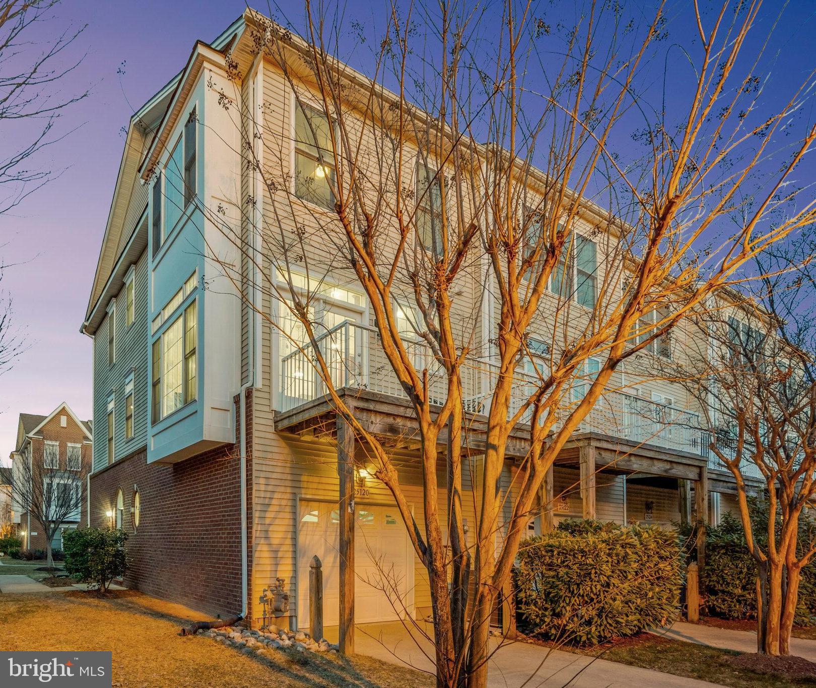 SOUTH RIDING - Residential