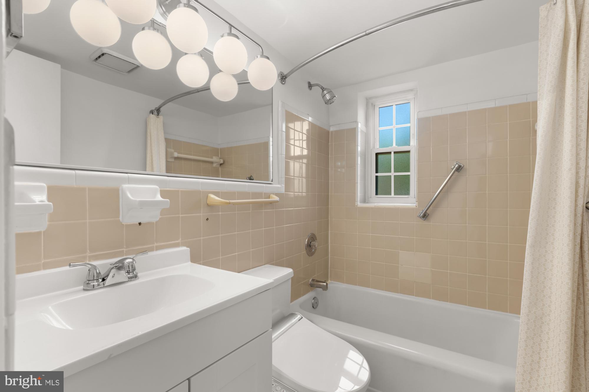 PALISADE GARDENS - Residential