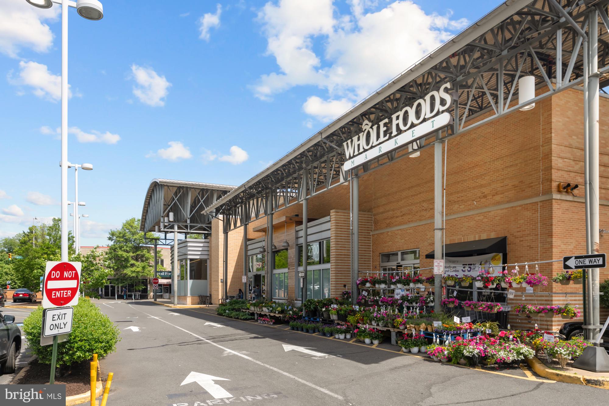 PALISADE GARDENS - Residential