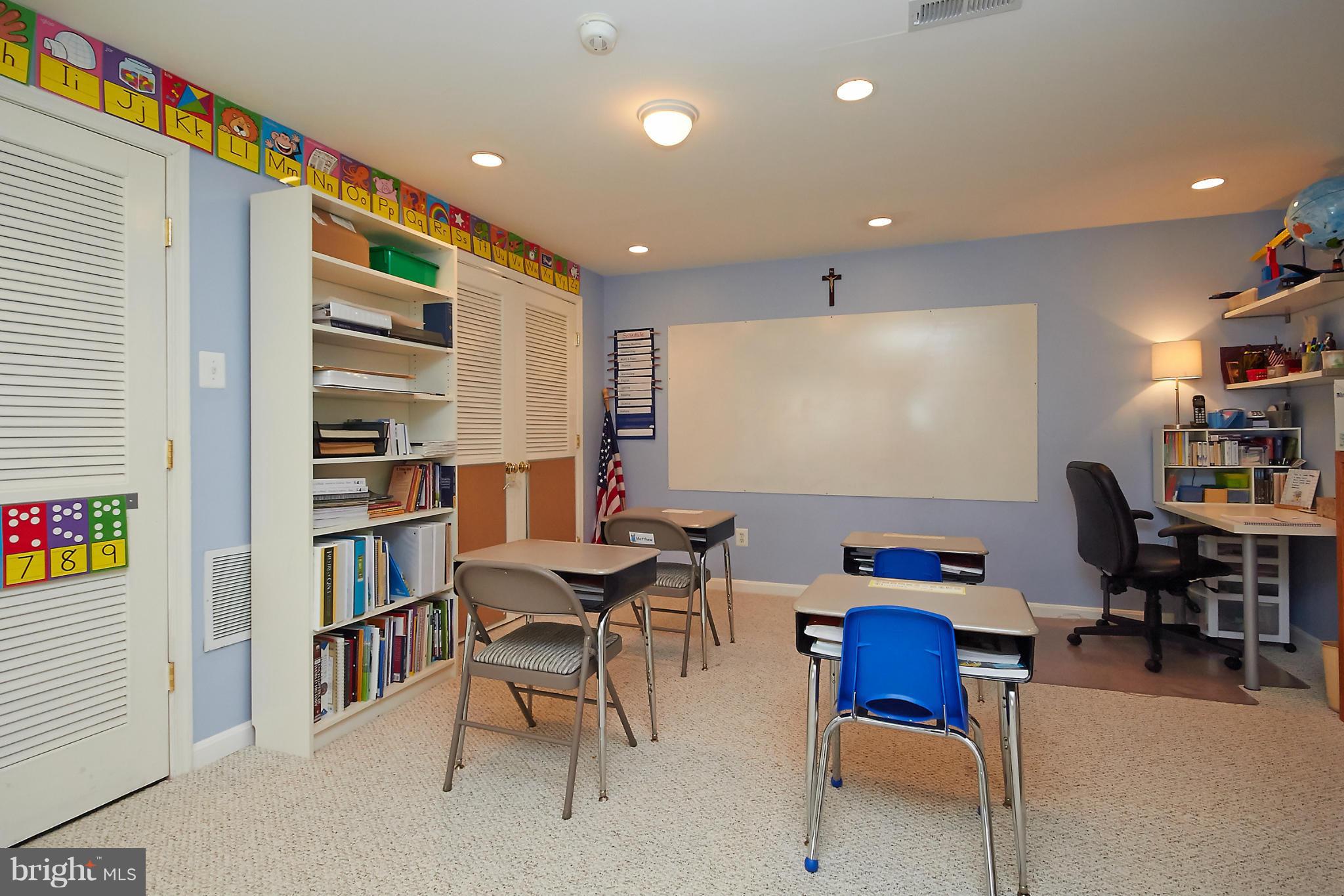 VILLAGES AT SAYBROOKE - Residential