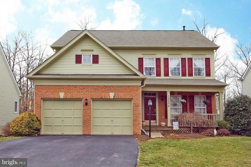 NO MORE WAITING;THIS IS IT!  Absolutely Immaculate*Located on cul-de-sac & Backs to TREES*Brazilian Cherry Hardwood Floors*REMODELED CHEF'S DREAM GOURMET KITCHEN w/Extra Cabinets*Granite*Backsplash*Eat in*Oversized Dining Room*SUNFILLED Family Rm w/Gas FP*DECK*New Carpet*SPACIOUS BEDROOMS*Upper level Laundry*Master Suite w/Walk in closet *Finished Rec Room*Bedroom & BA*WALK OUT*OPEN SUN 4/6 1-4