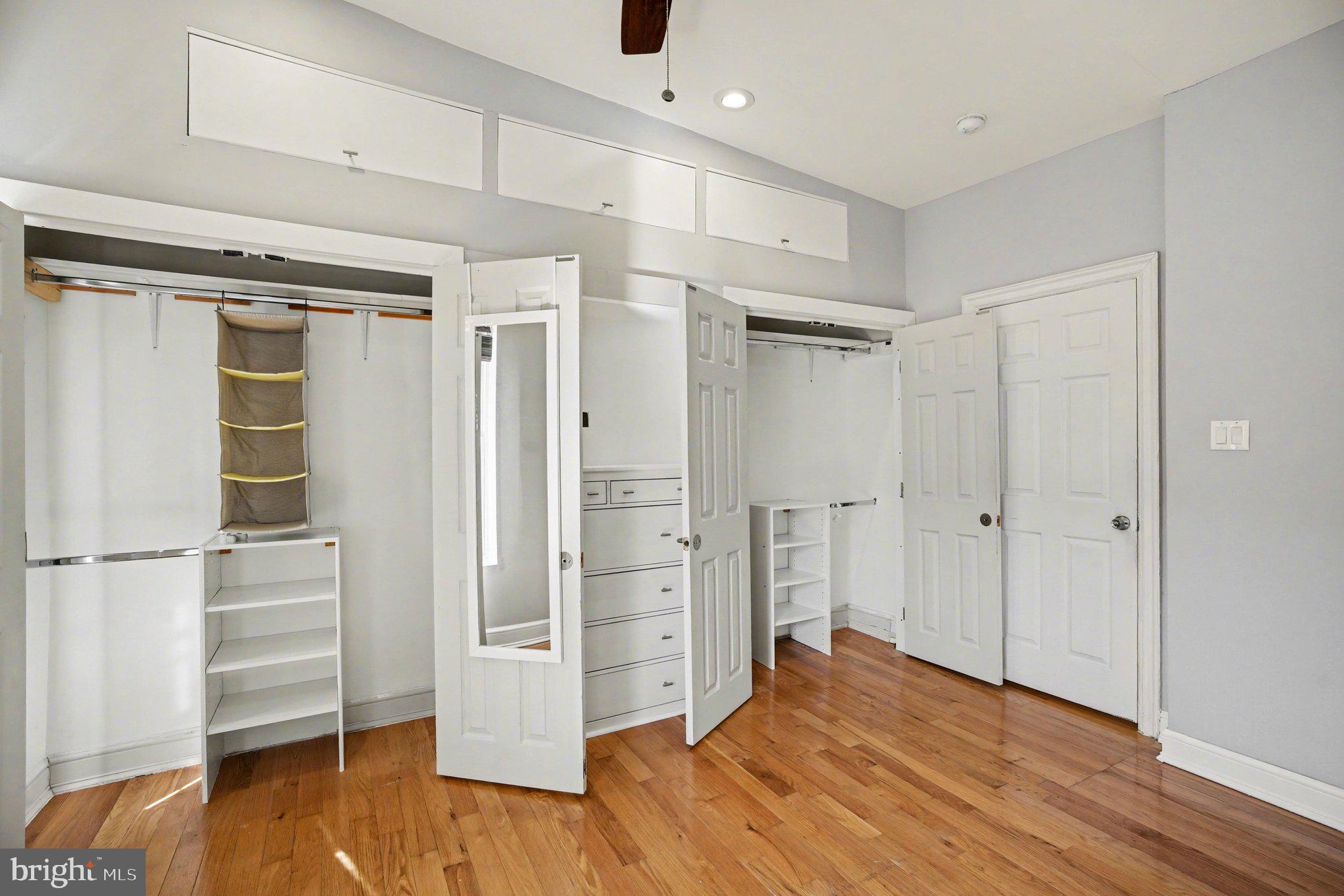 POINT BREEZE - Residential