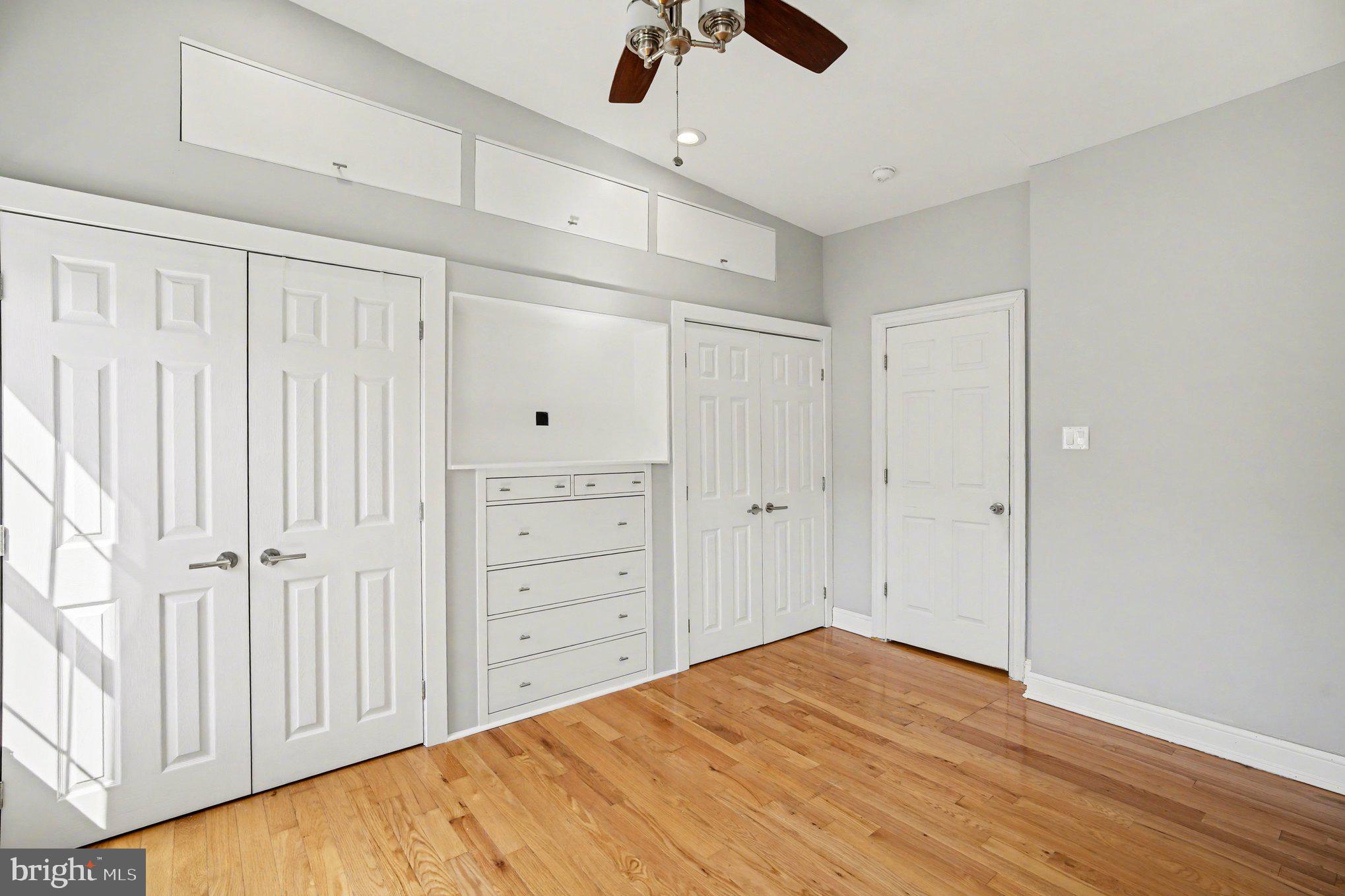 POINT BREEZE - Residential