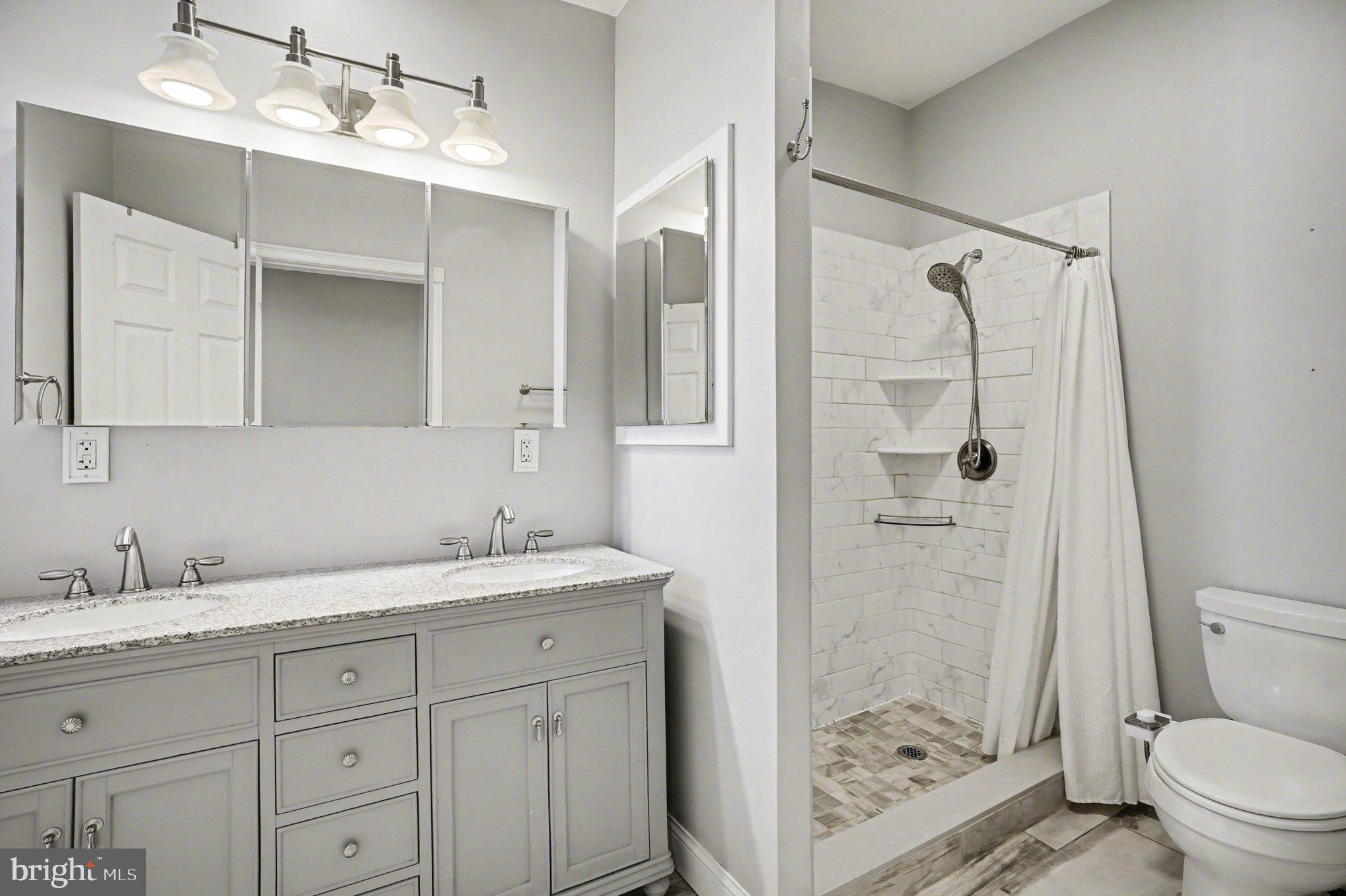 POINT BREEZE - Residential