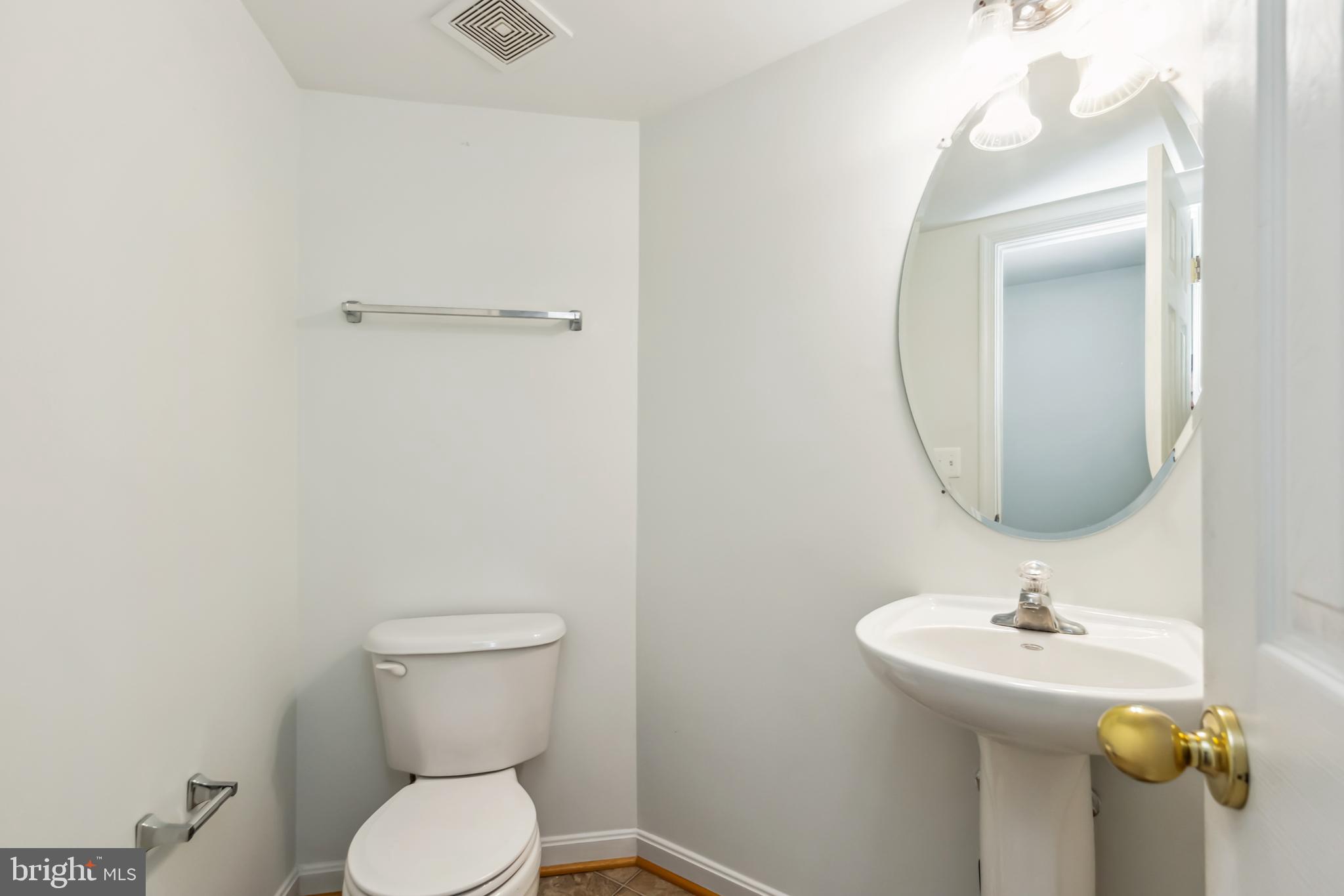 RIVER OAKS - Residential Lease