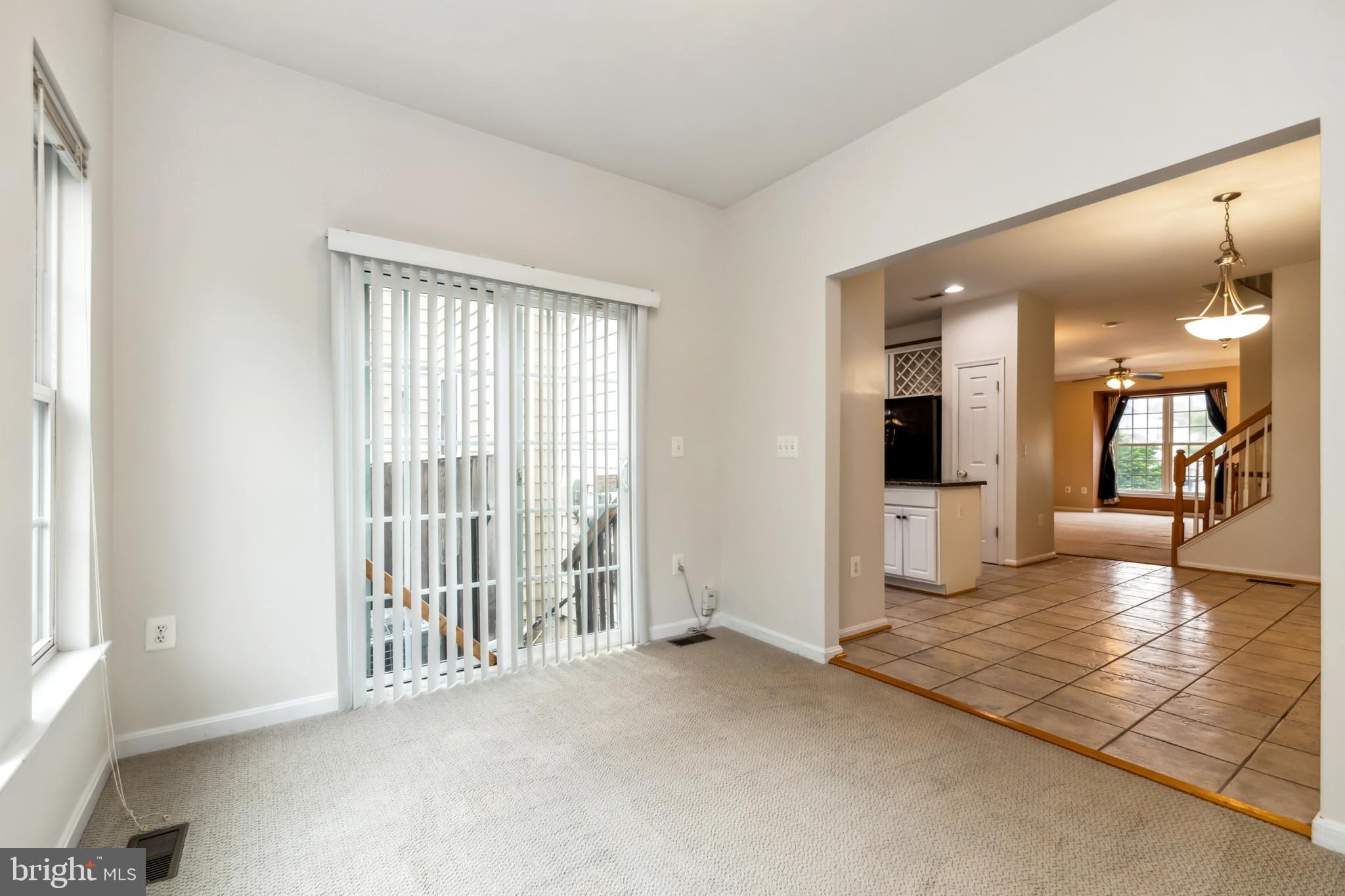 RIVER OAKS - Residential Lease