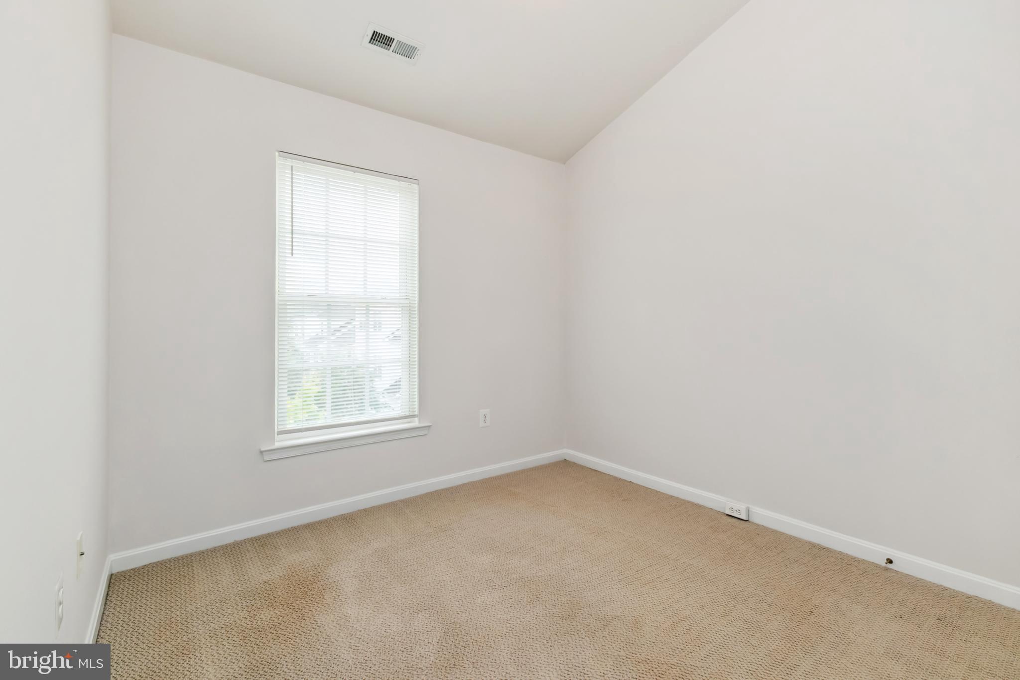 RIVER OAKS - Residential Lease