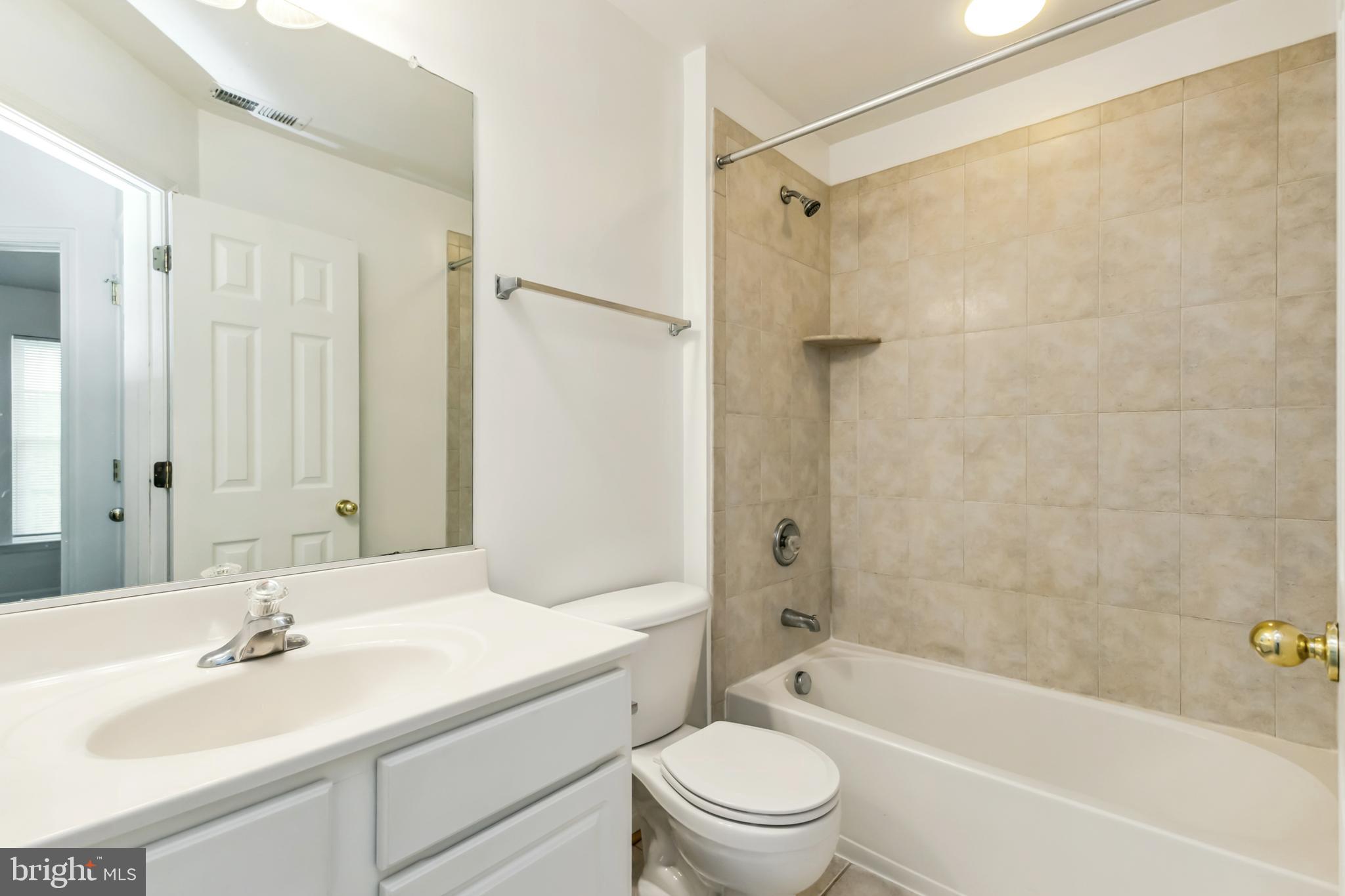 RIVER OAKS - Residential Lease