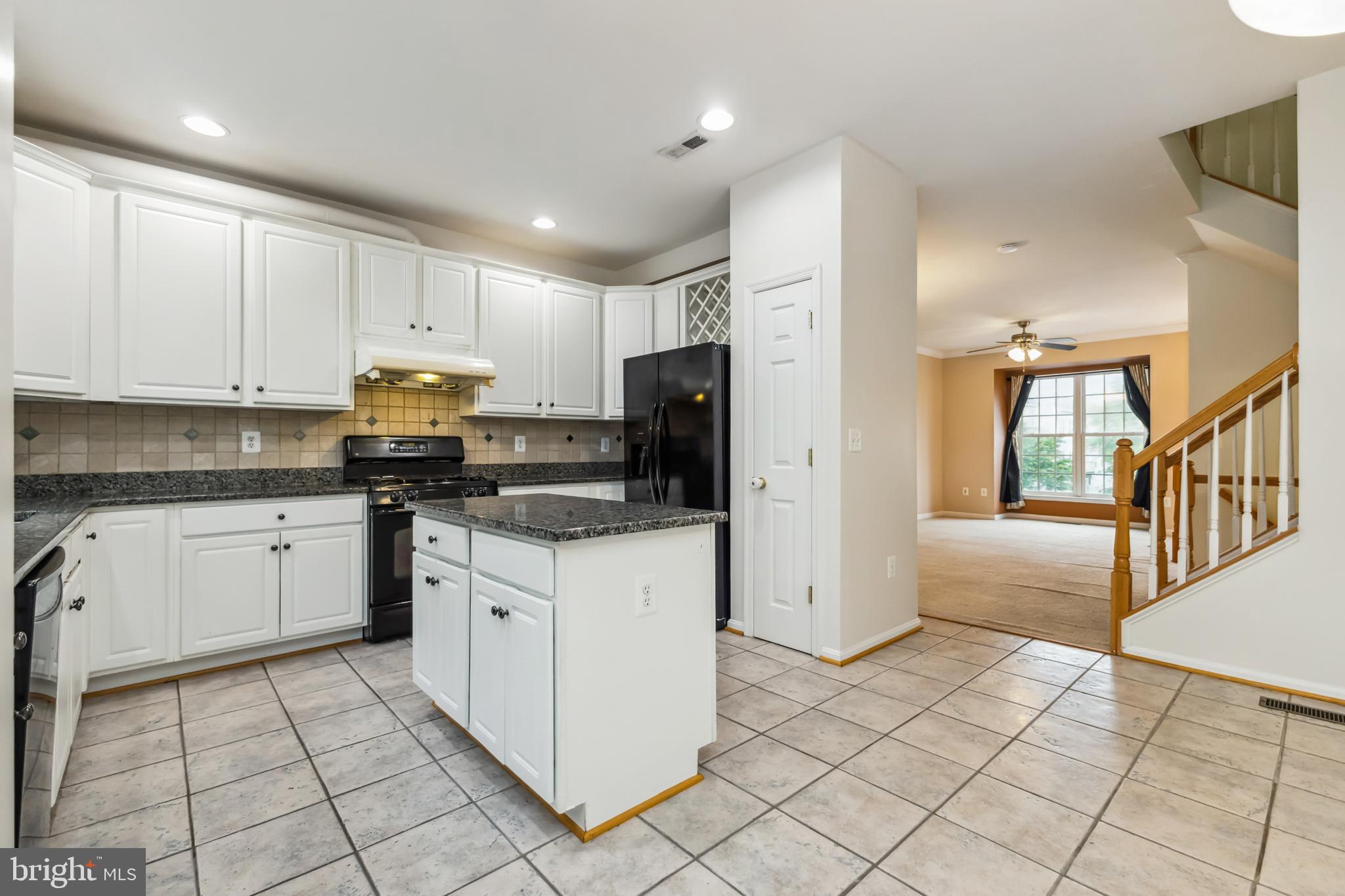 RIVER OAKS - Residential Lease