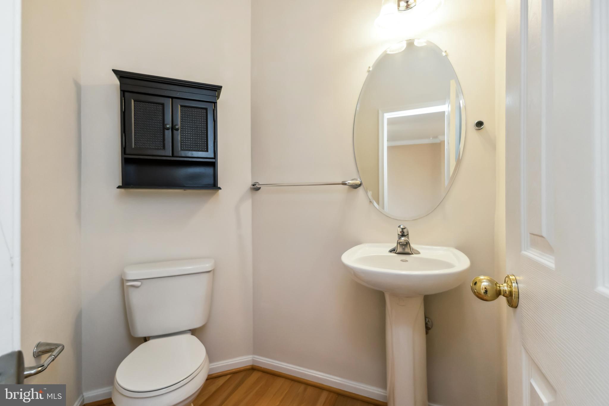 RIVER OAKS - Residential Lease