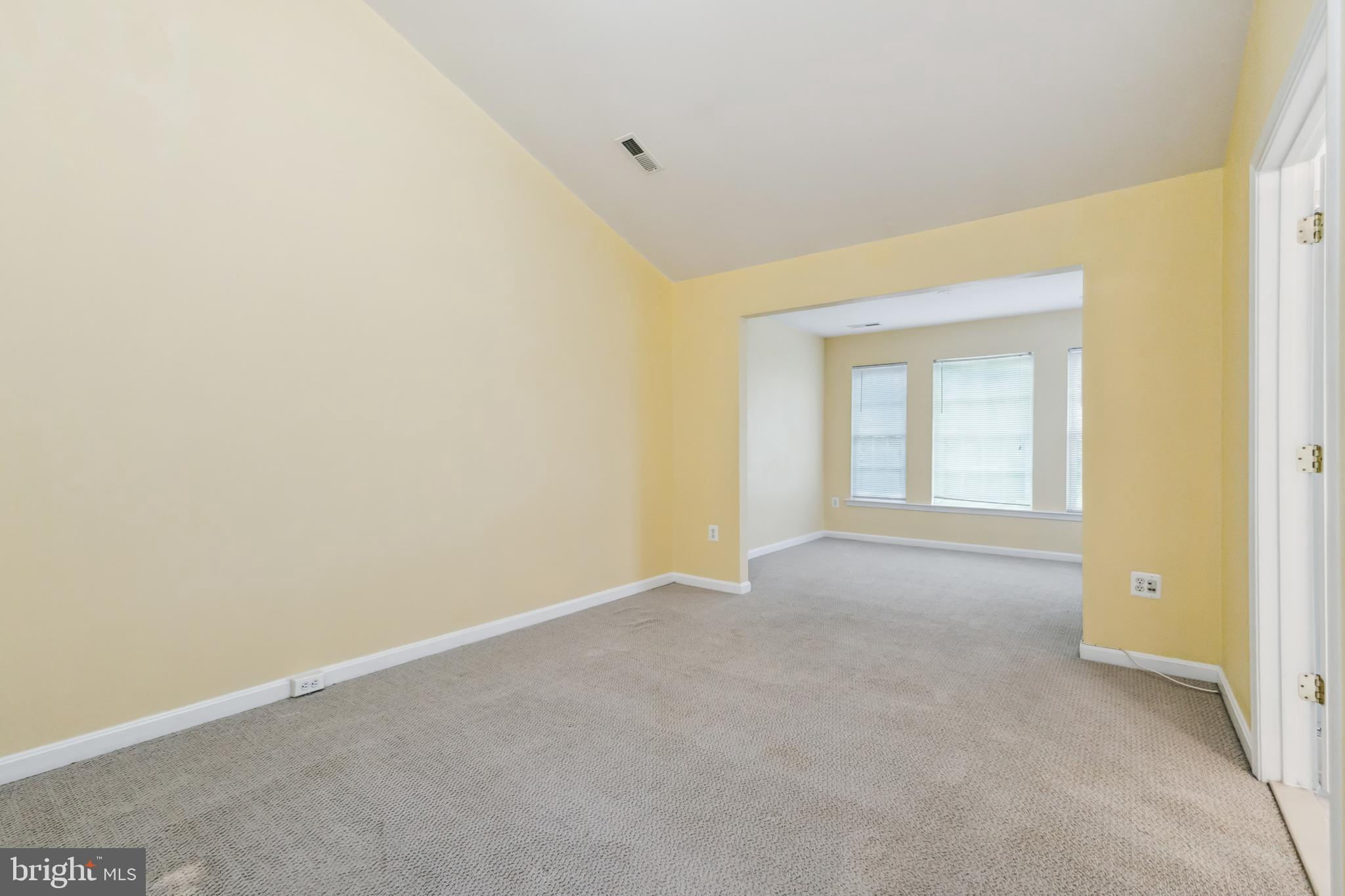 RIVER OAKS - Residential Lease