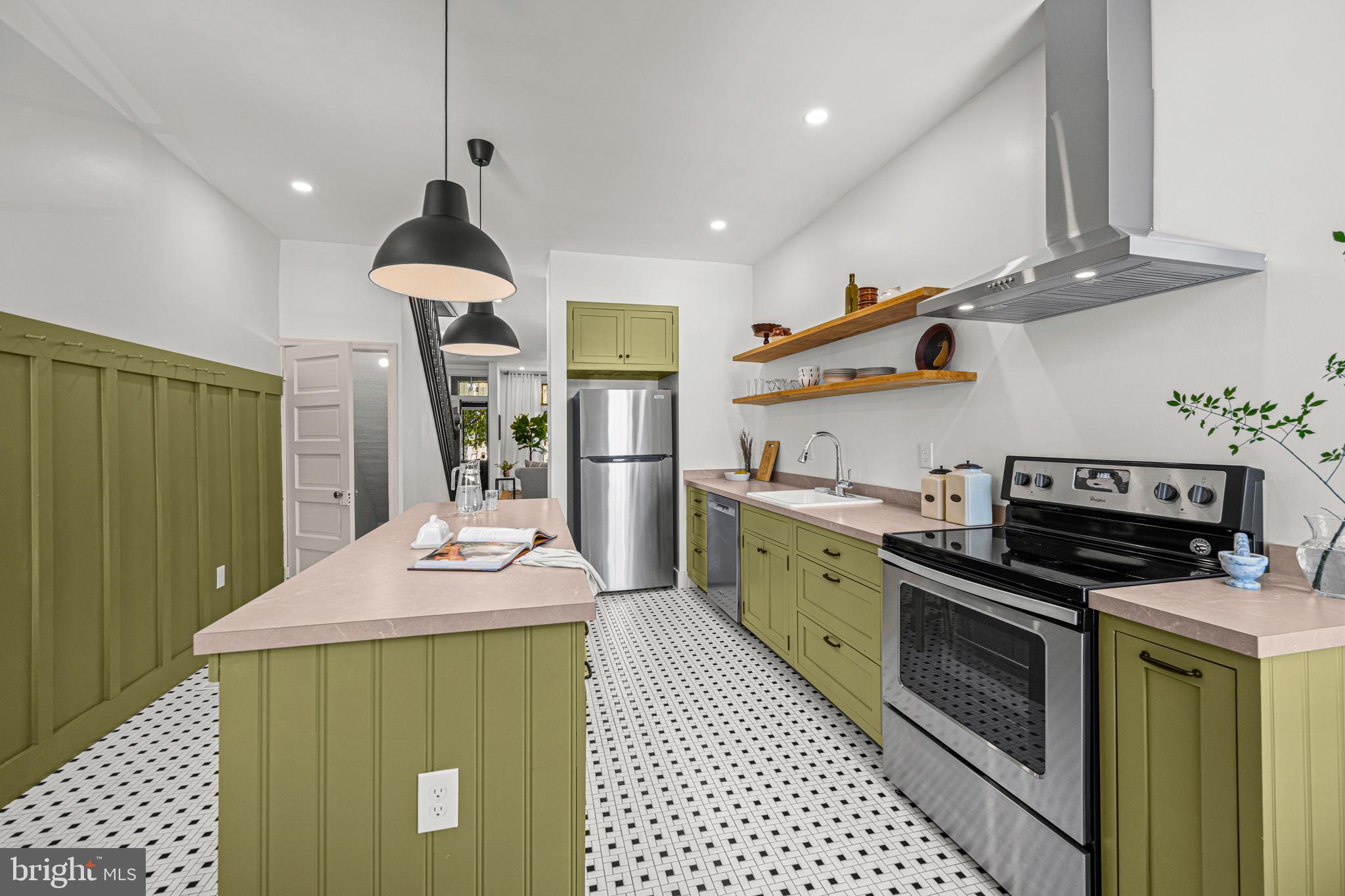 HAMPDEN HISTORIC DISTRICT - Residential