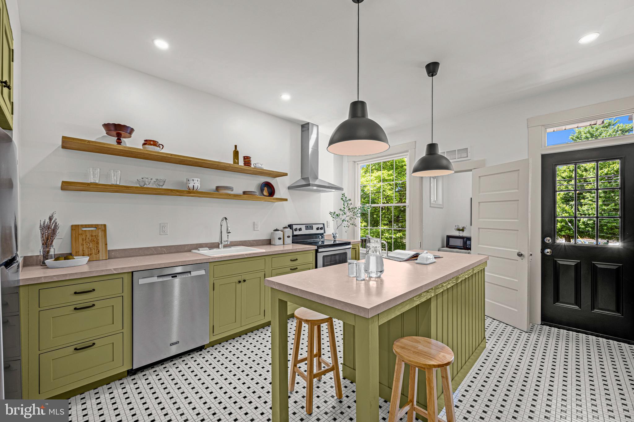 HAMPDEN HISTORIC DISTRICT - Residential