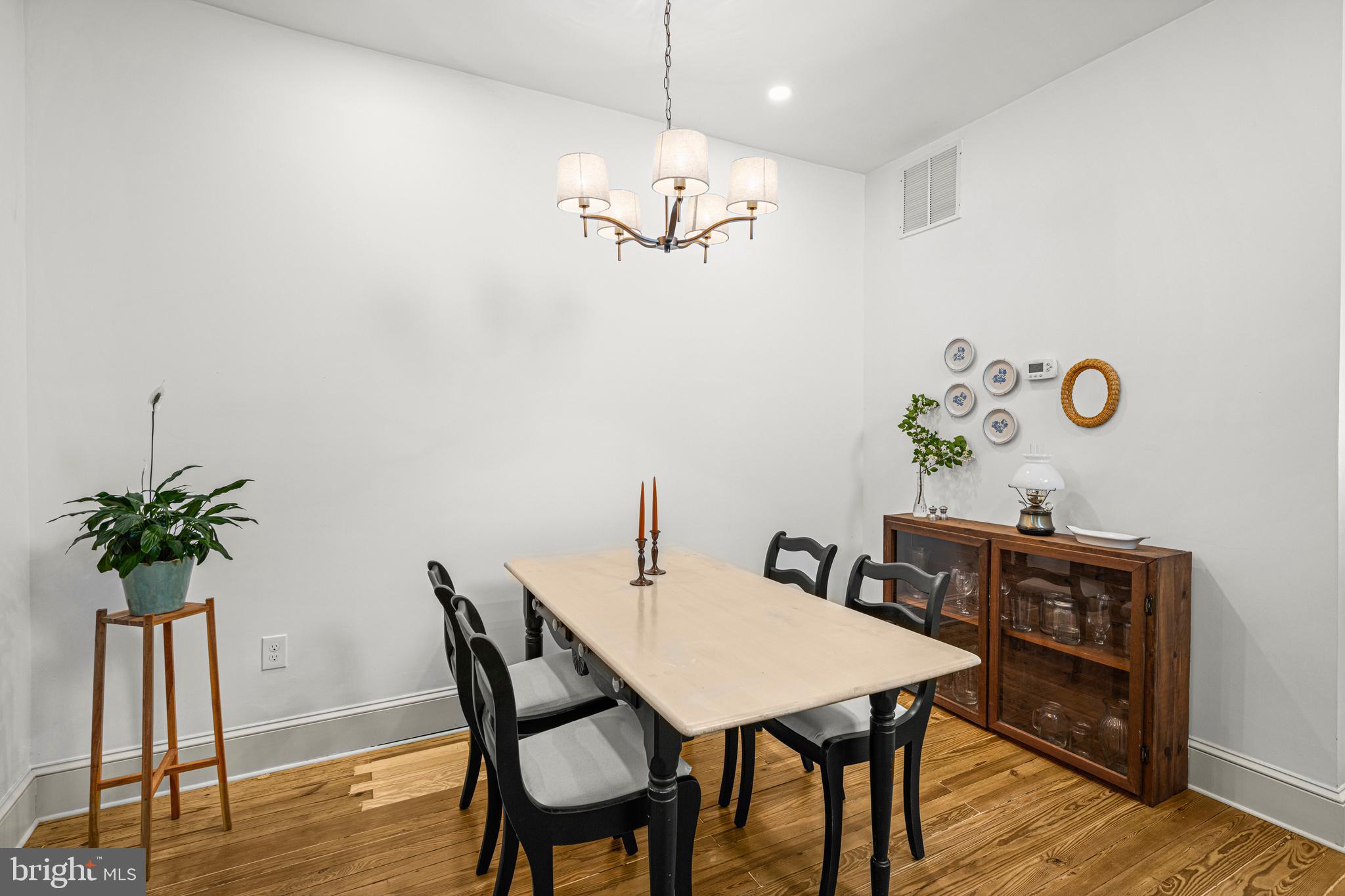 HAMPDEN HISTORIC DISTRICT - Residential