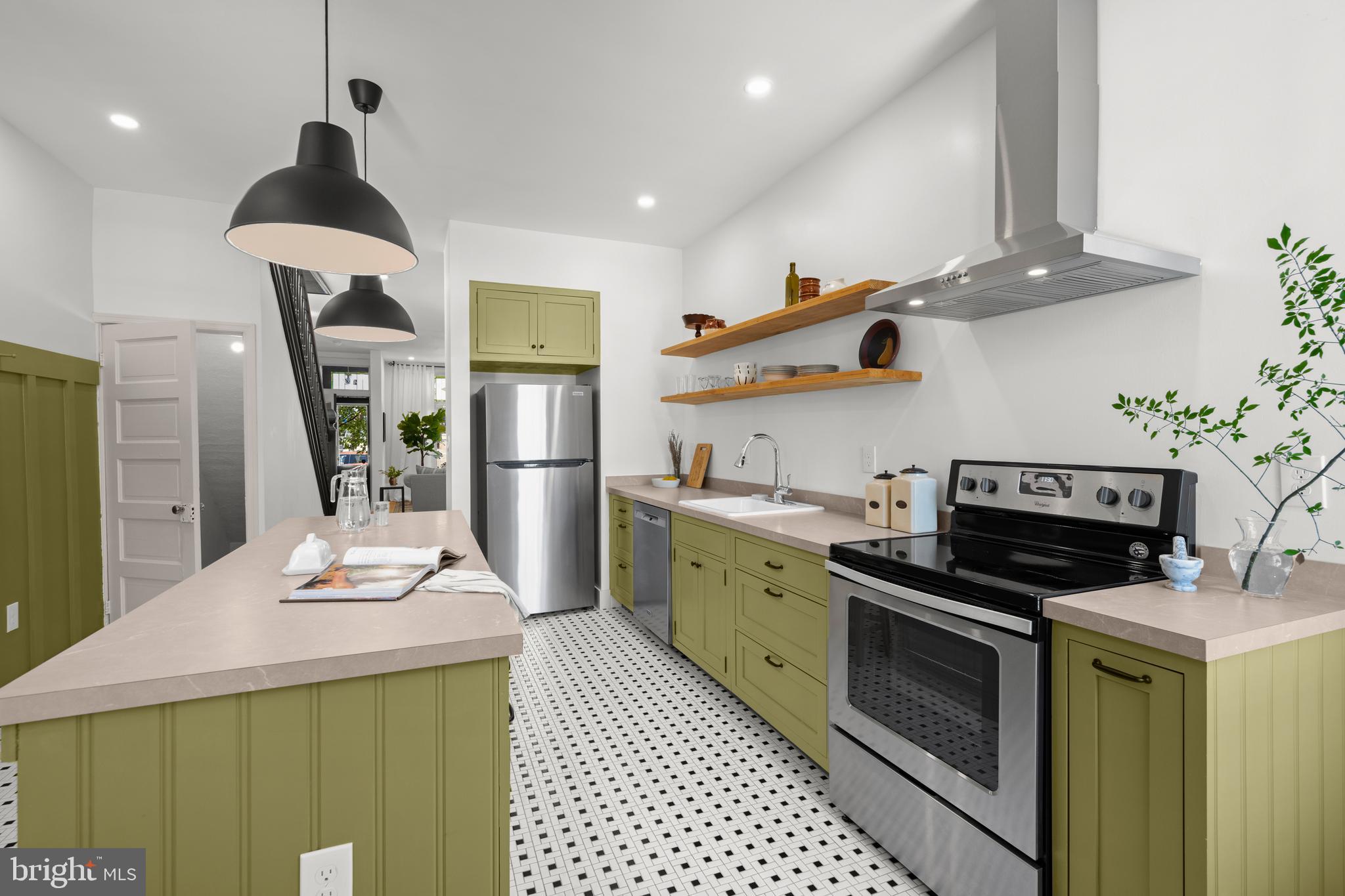 HAMPDEN HISTORIC DISTRICT - Residential