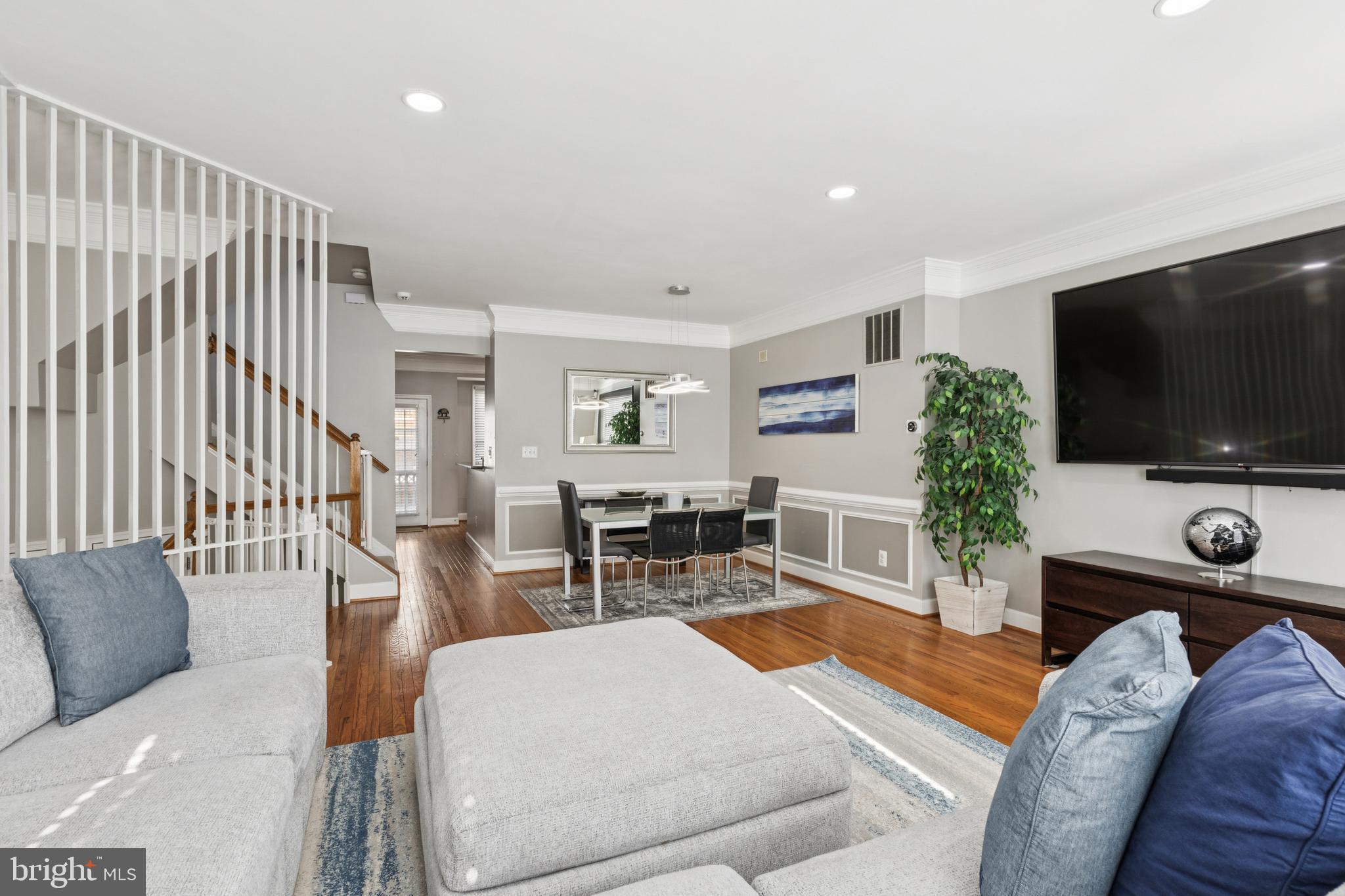 STONEGATE - Residential