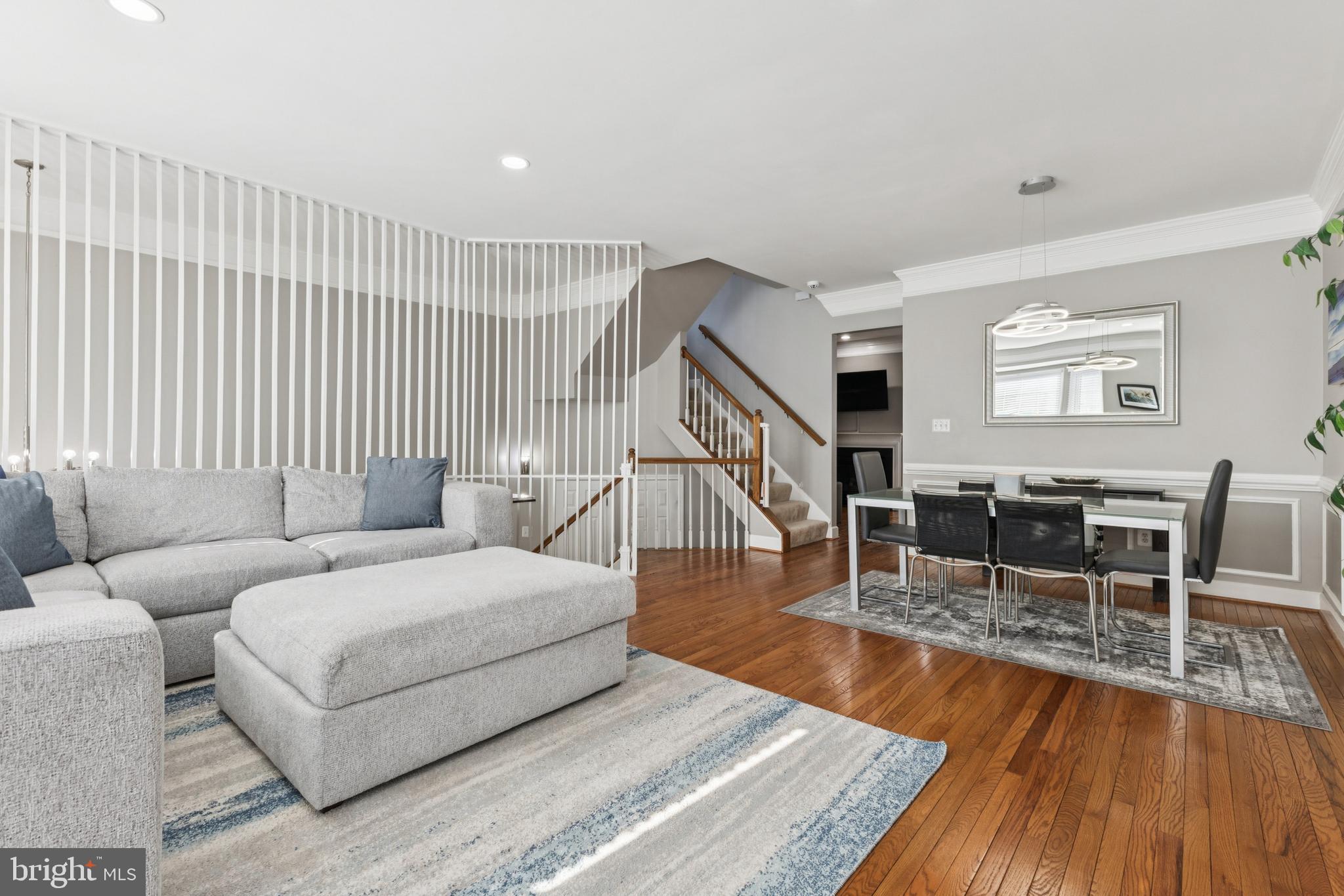 STONEGATE - Residential