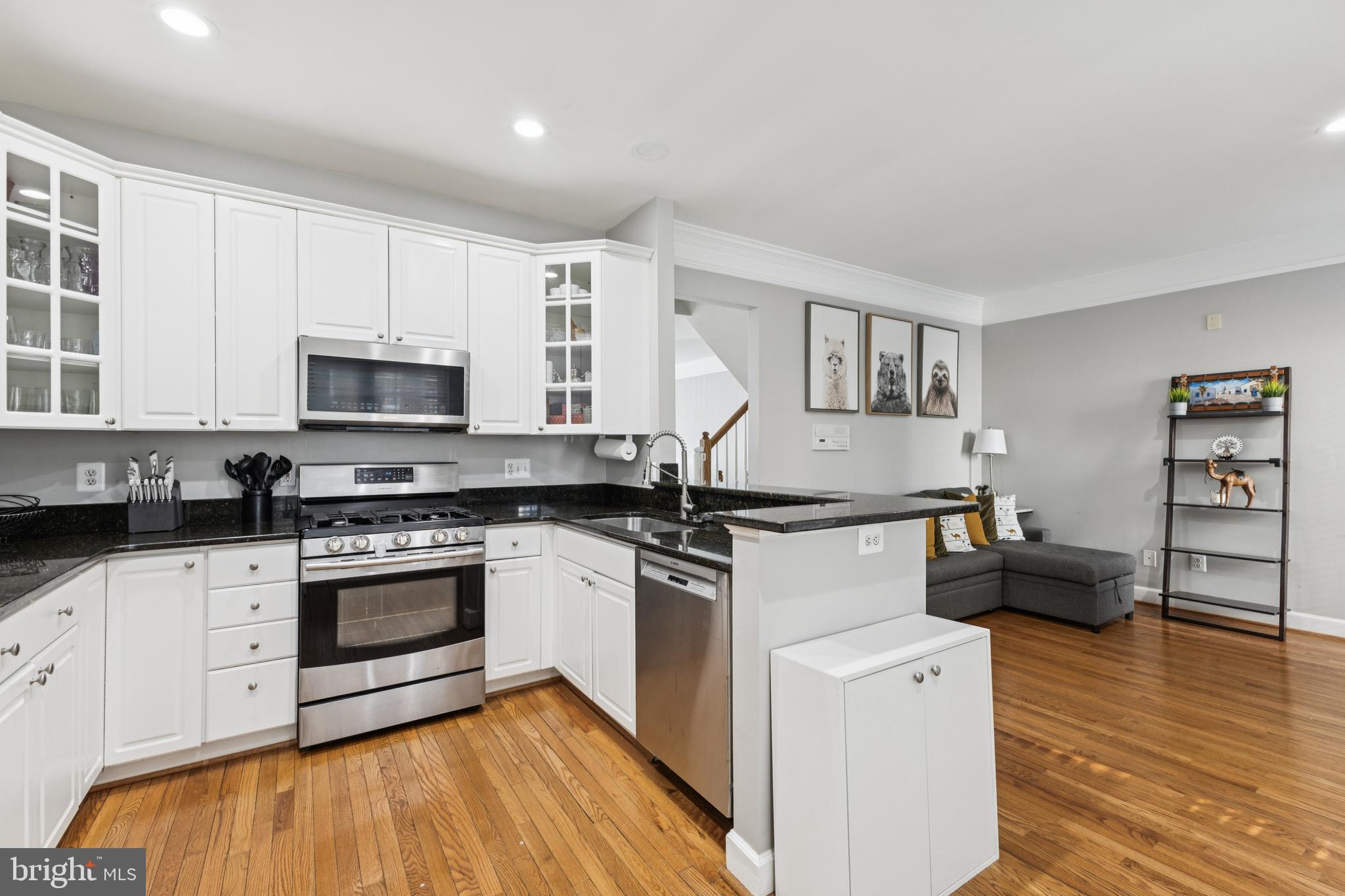 STONEGATE - Residential