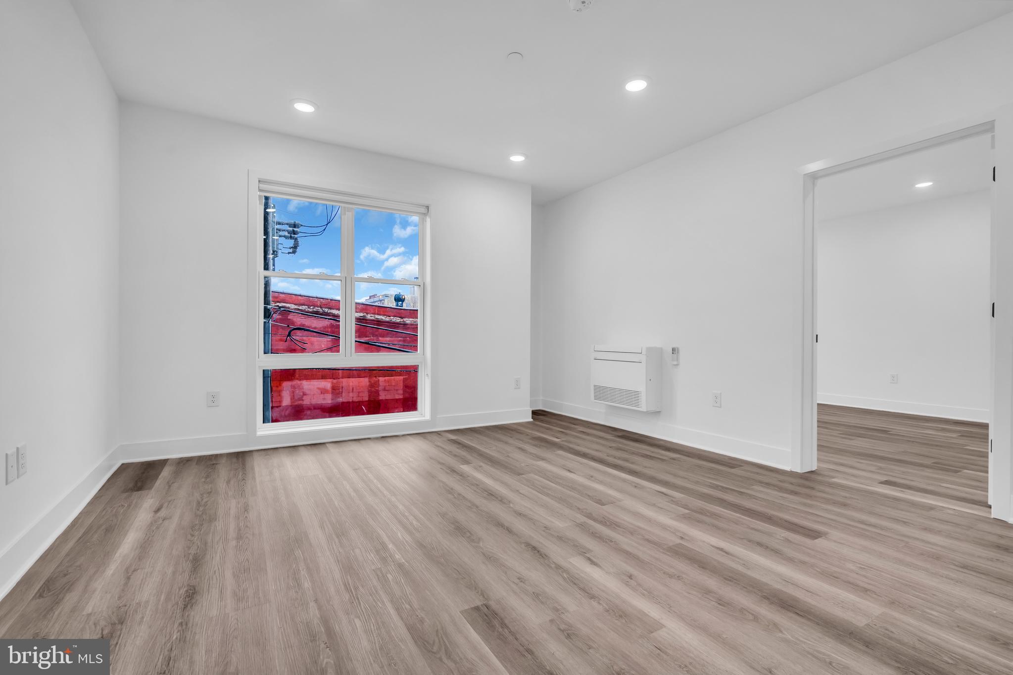 OLDE KENSINGTON - Residential Lease