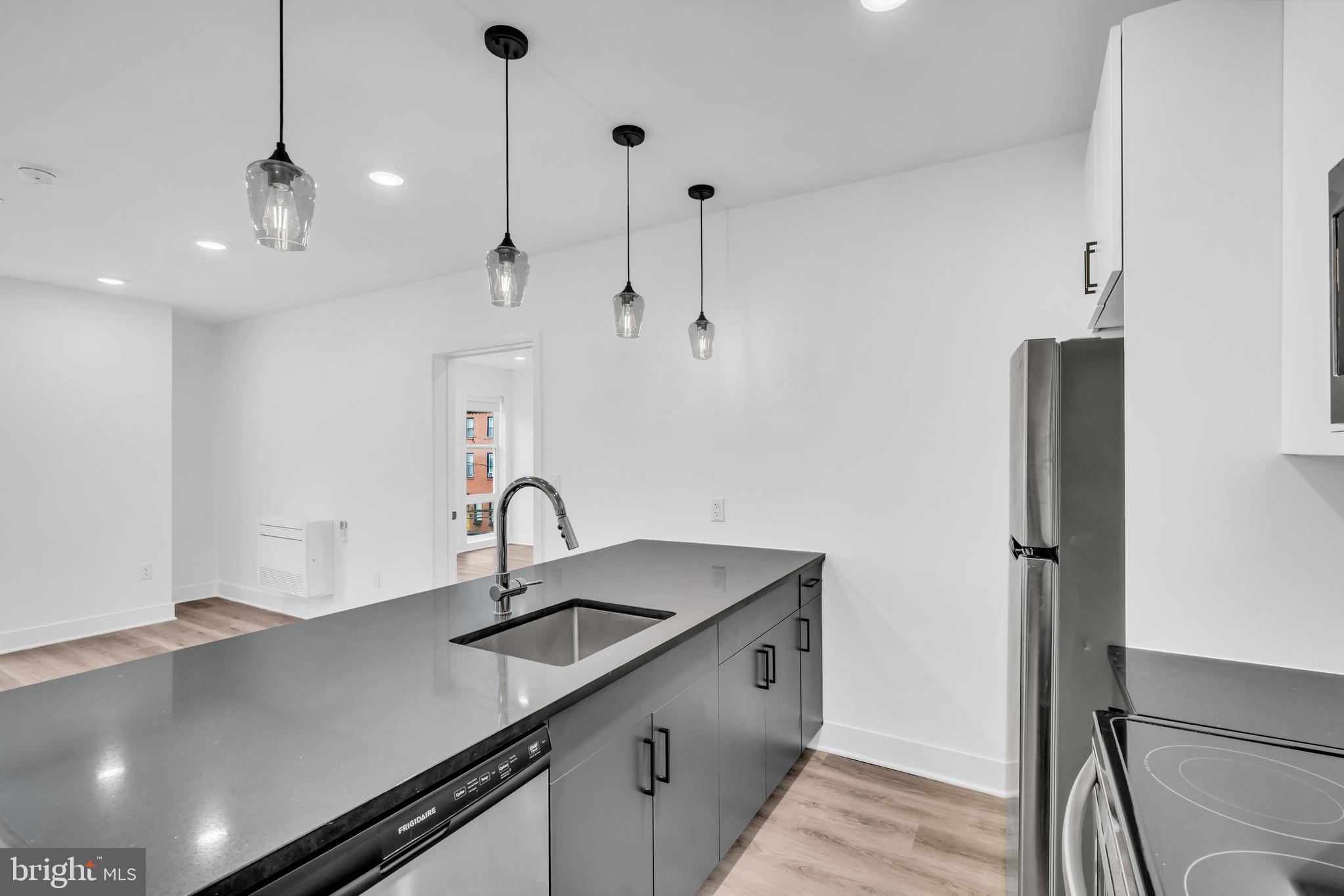 OLDE KENSINGTON - Residential Lease