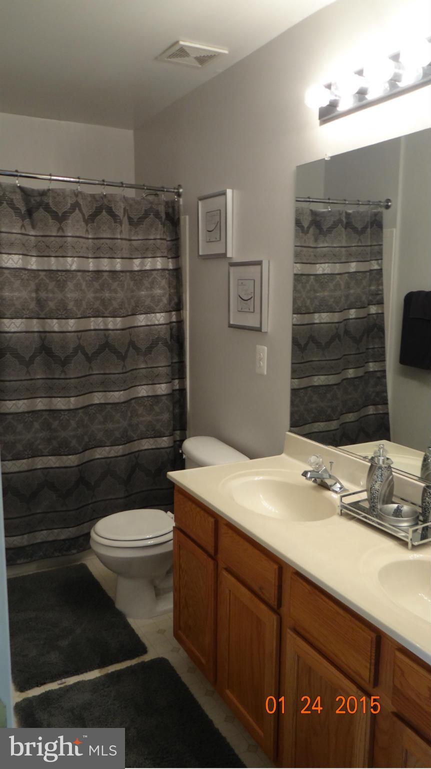 RIVER OAKS - Residential