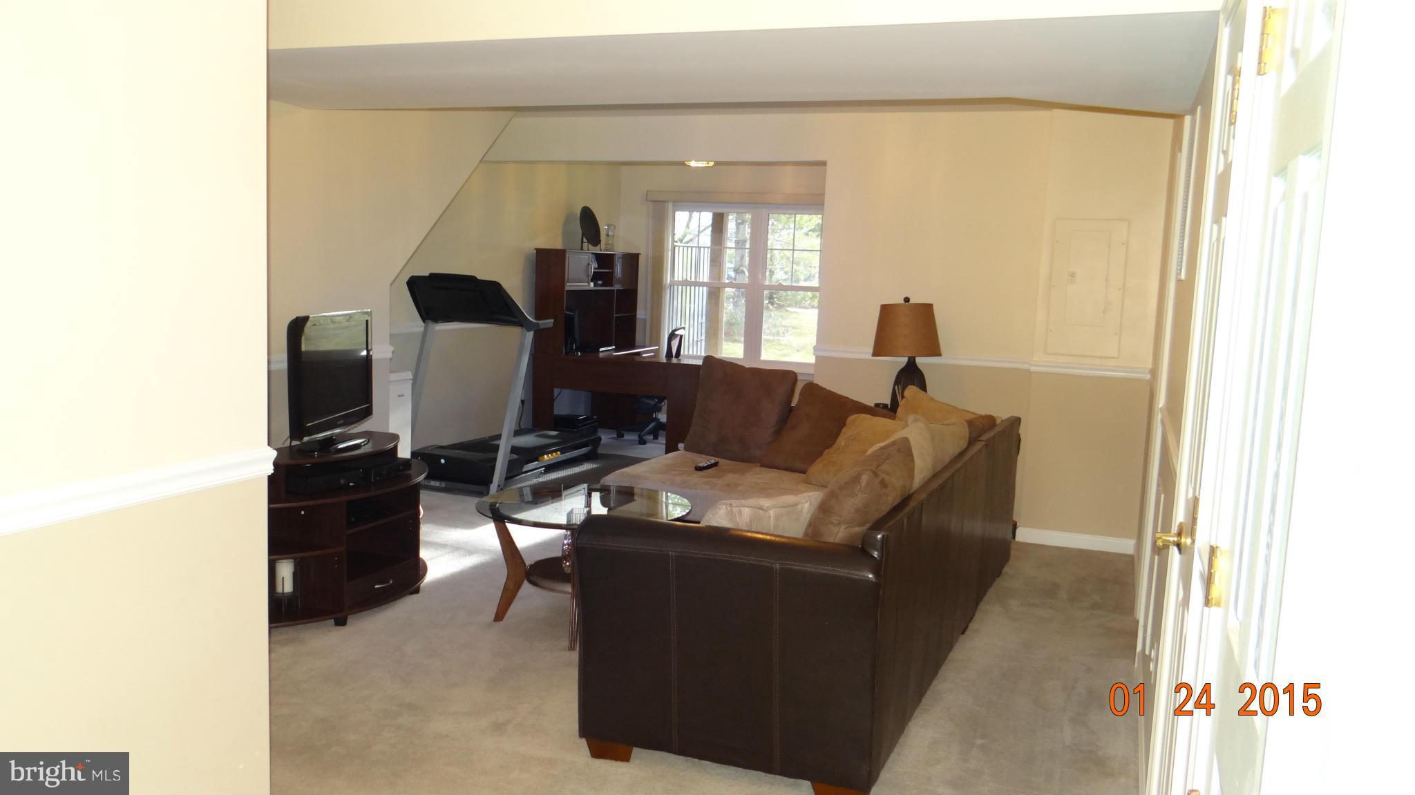 RIVER OAKS - Residential