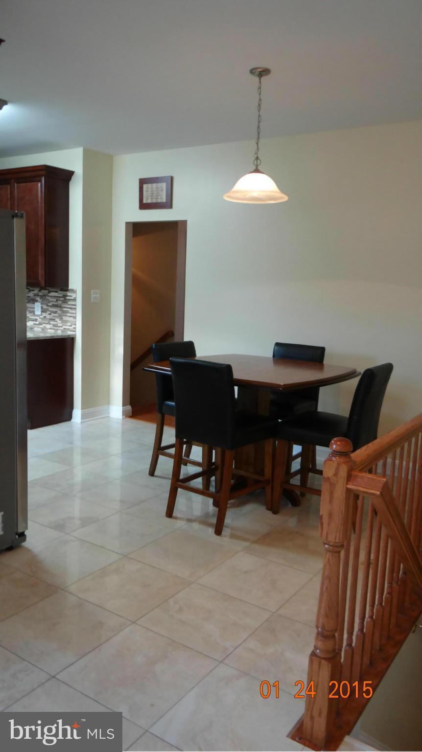 RIVER OAKS - Residential