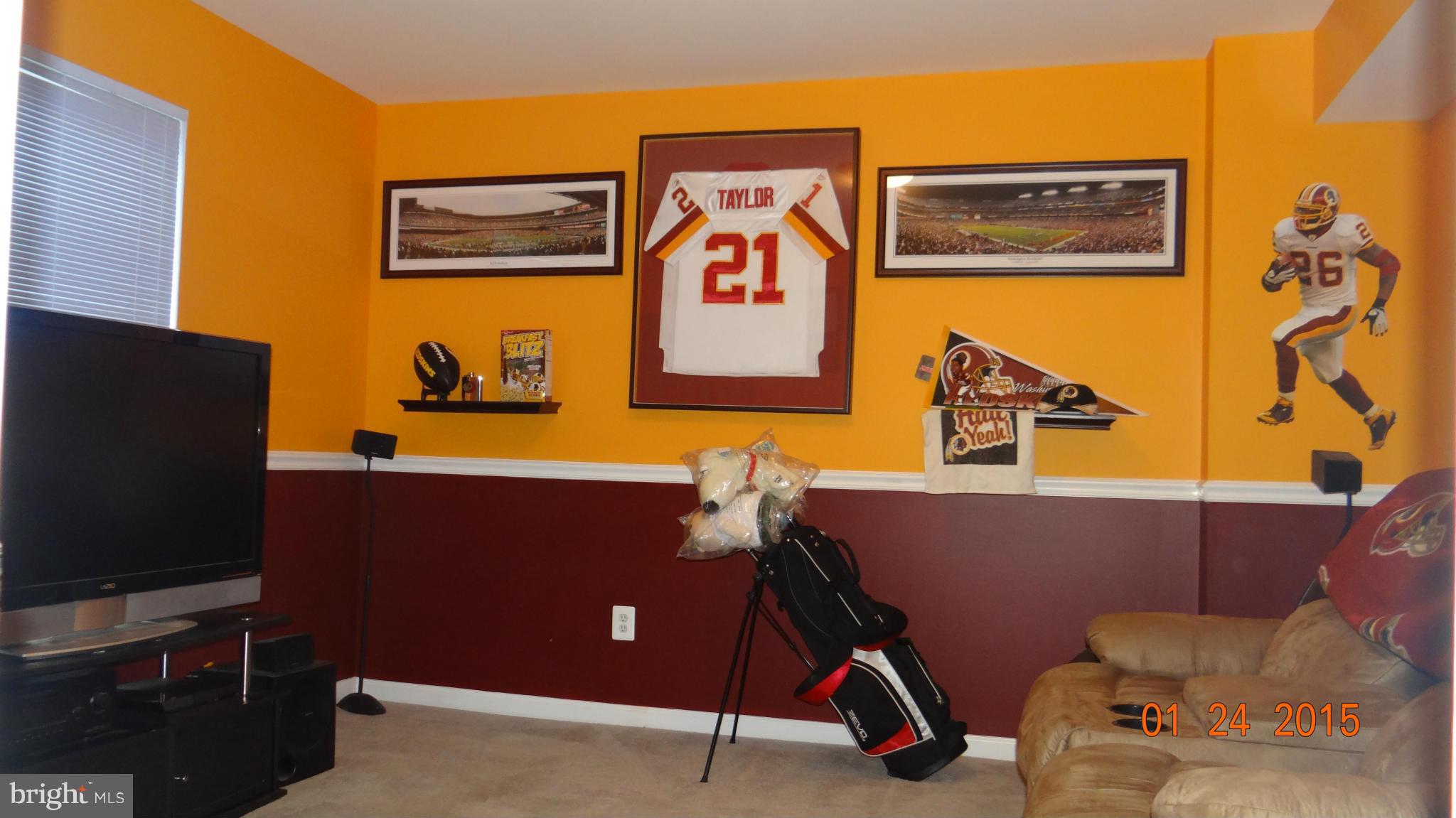 RIVER OAKS - Residential