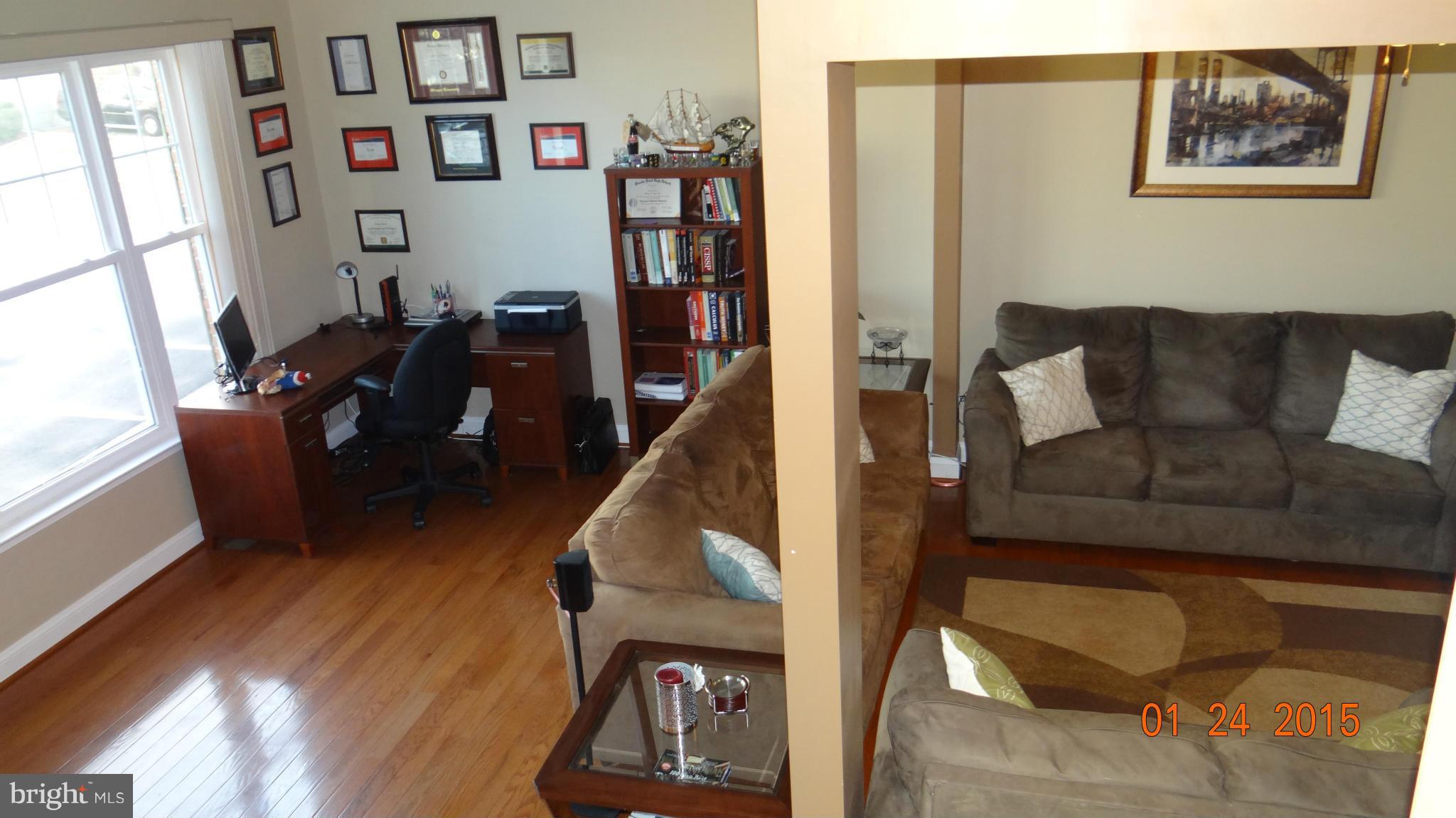 RIVER OAKS - Residential