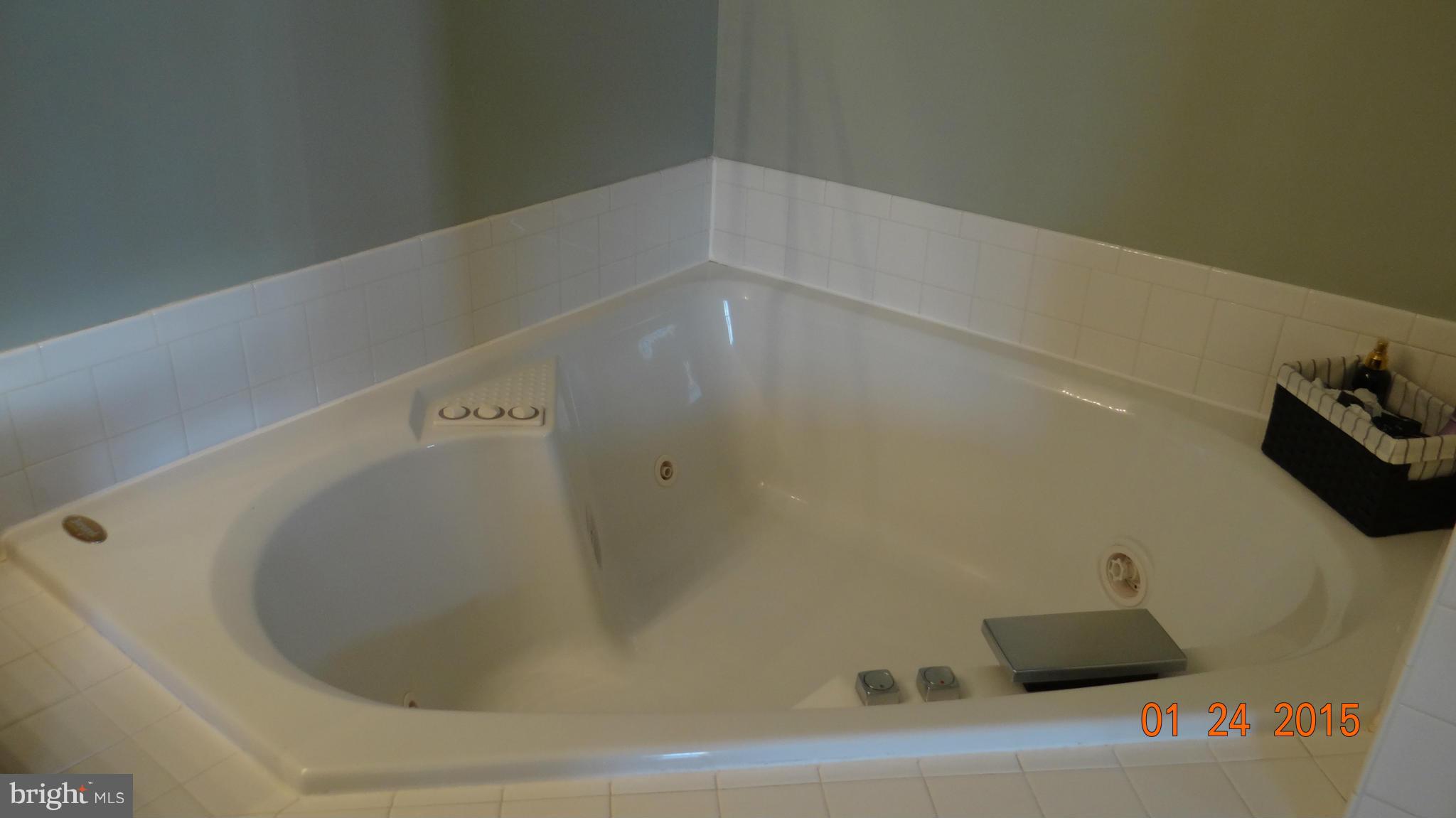 RIVER OAKS - Residential