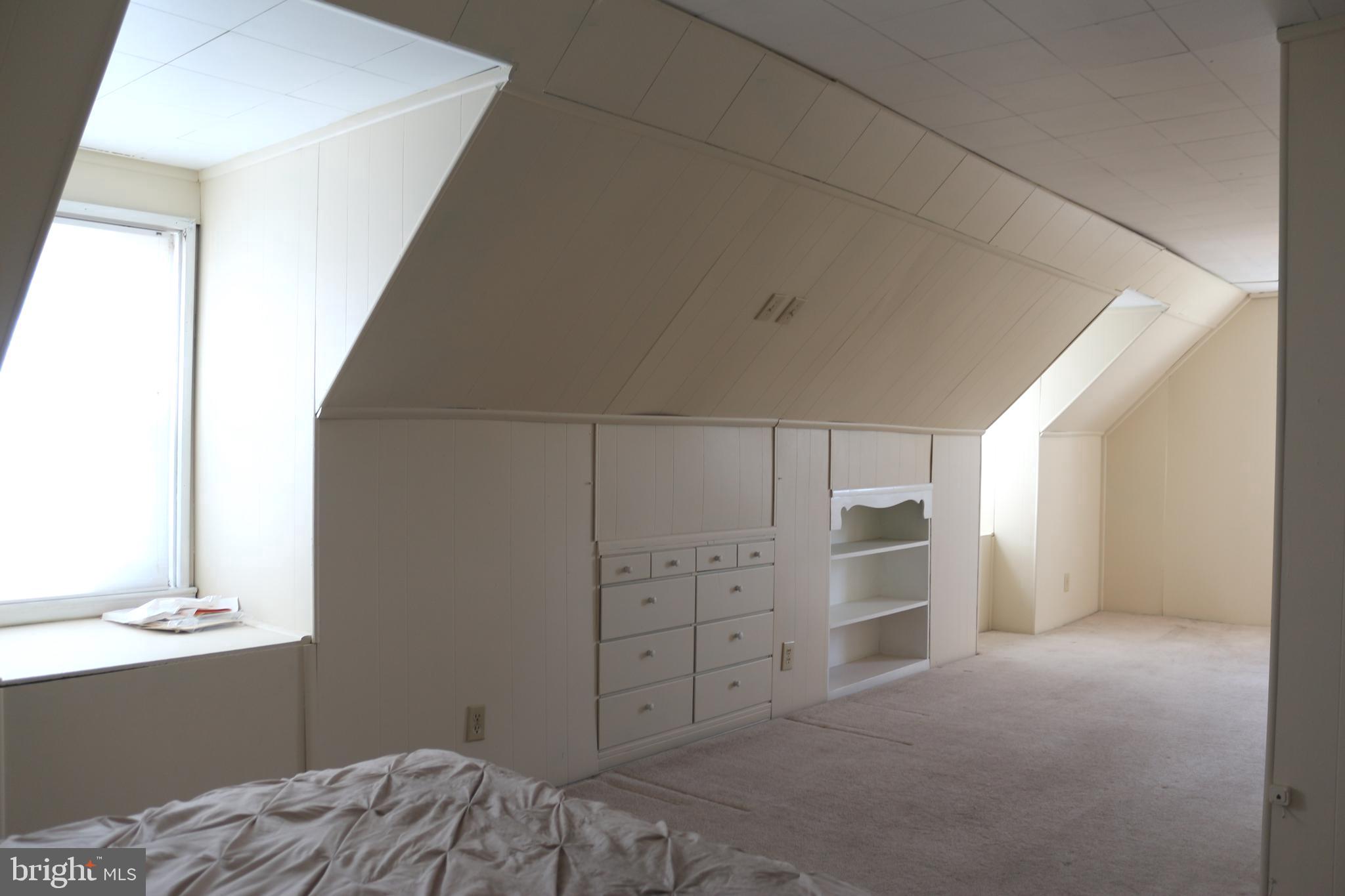 HAMILTON PARK - Residential