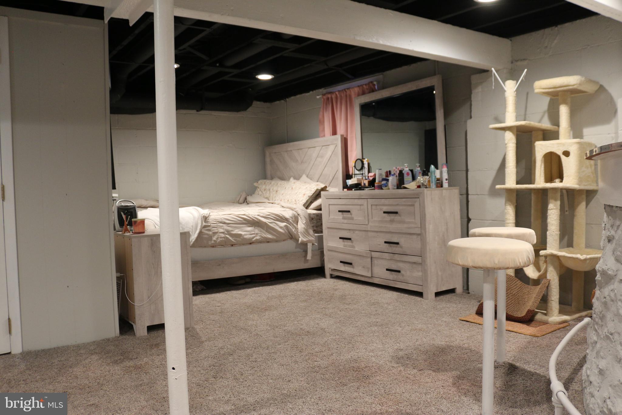 HAMILTON PARK - Residential