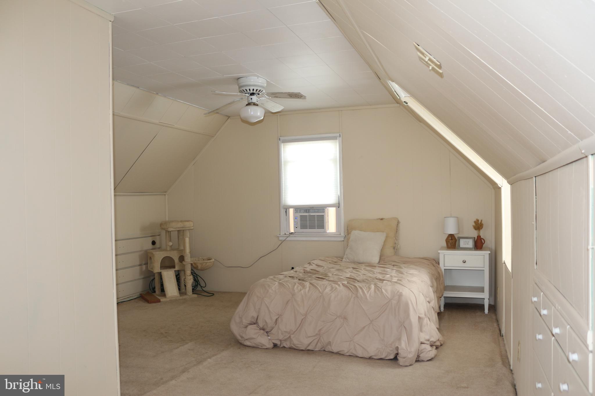 HAMILTON PARK - Residential