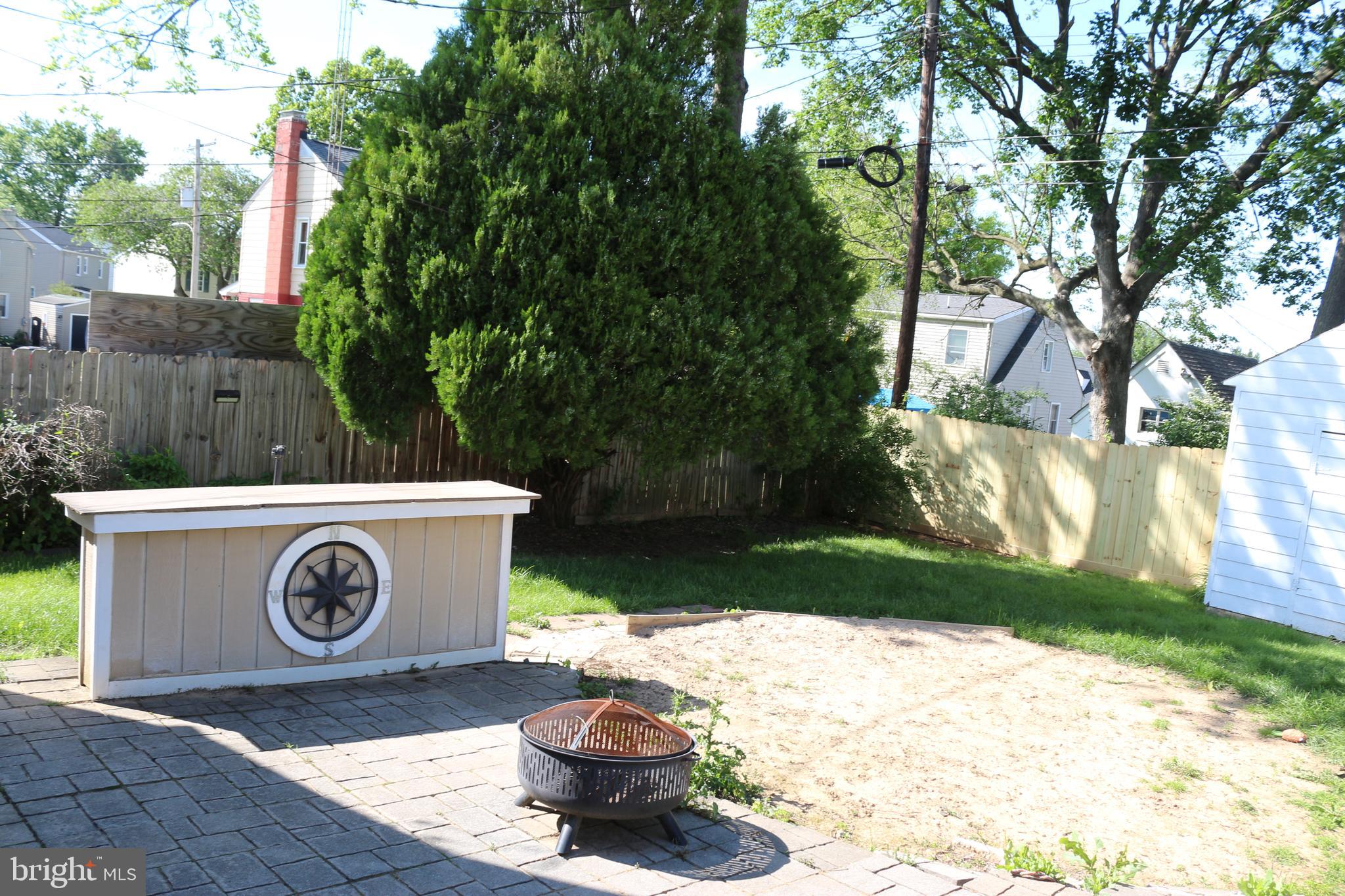 HAMILTON PARK - Residential