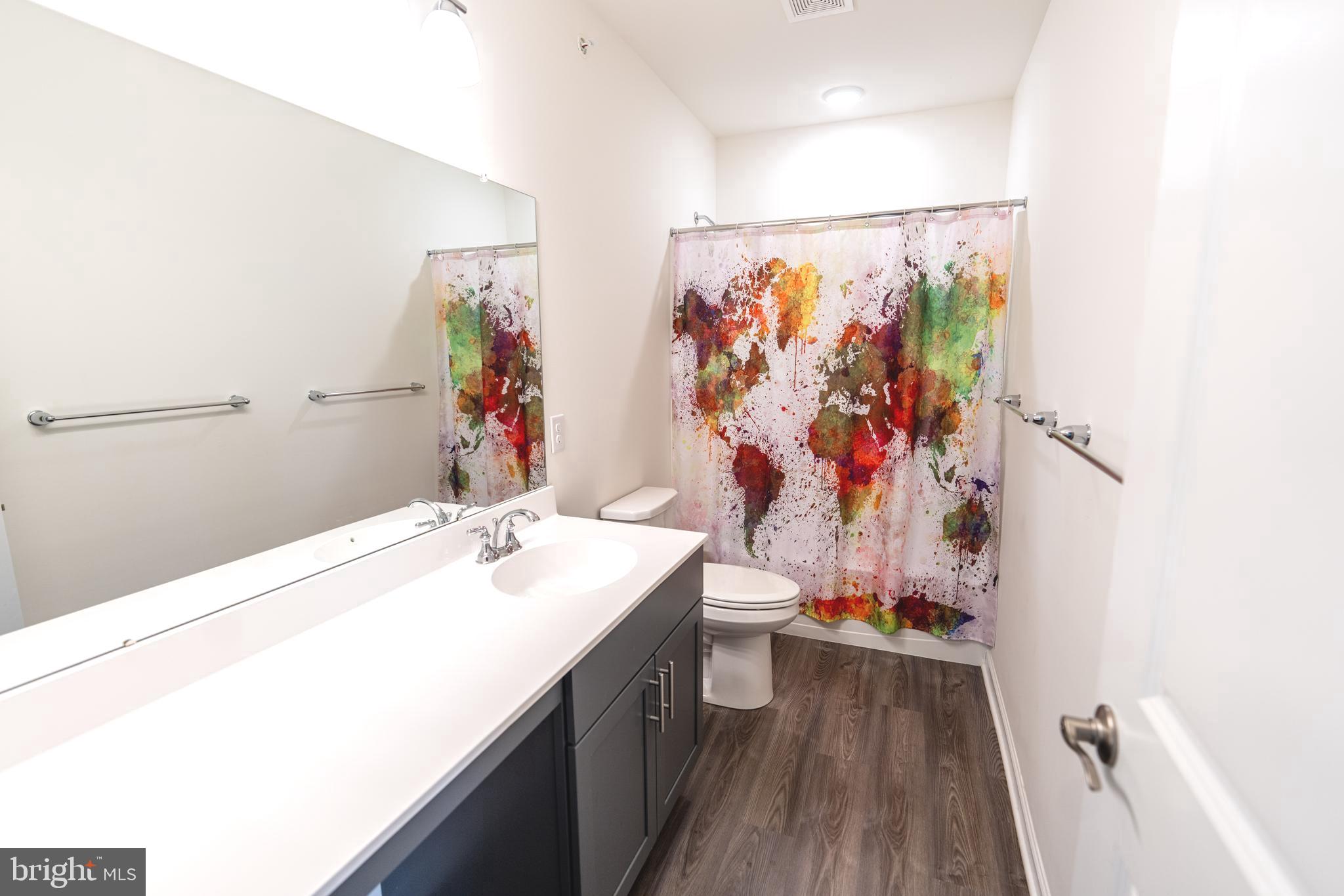 MEDIA WALK - Residential