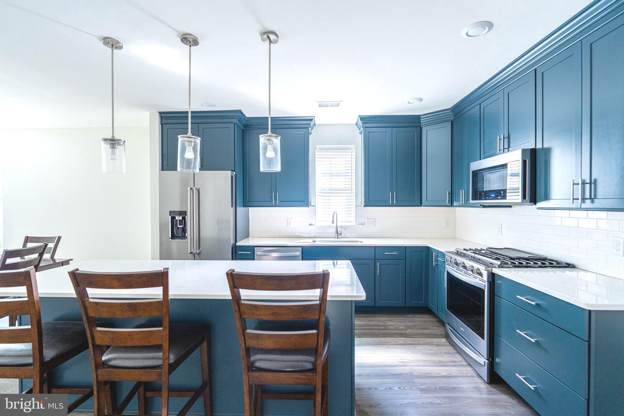 MEDIA WALK - Residential