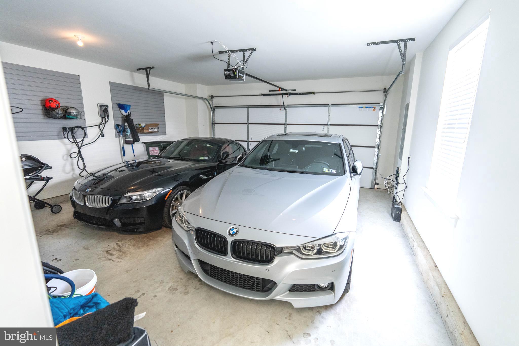 MEDIA WALK - Residential