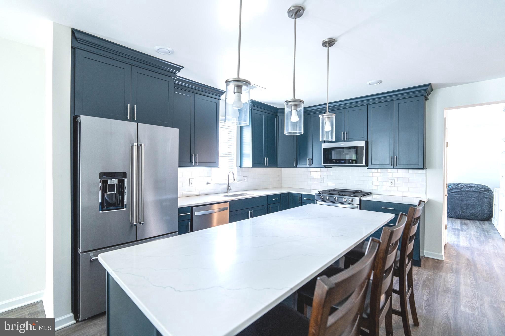 MEDIA WALK - Residential