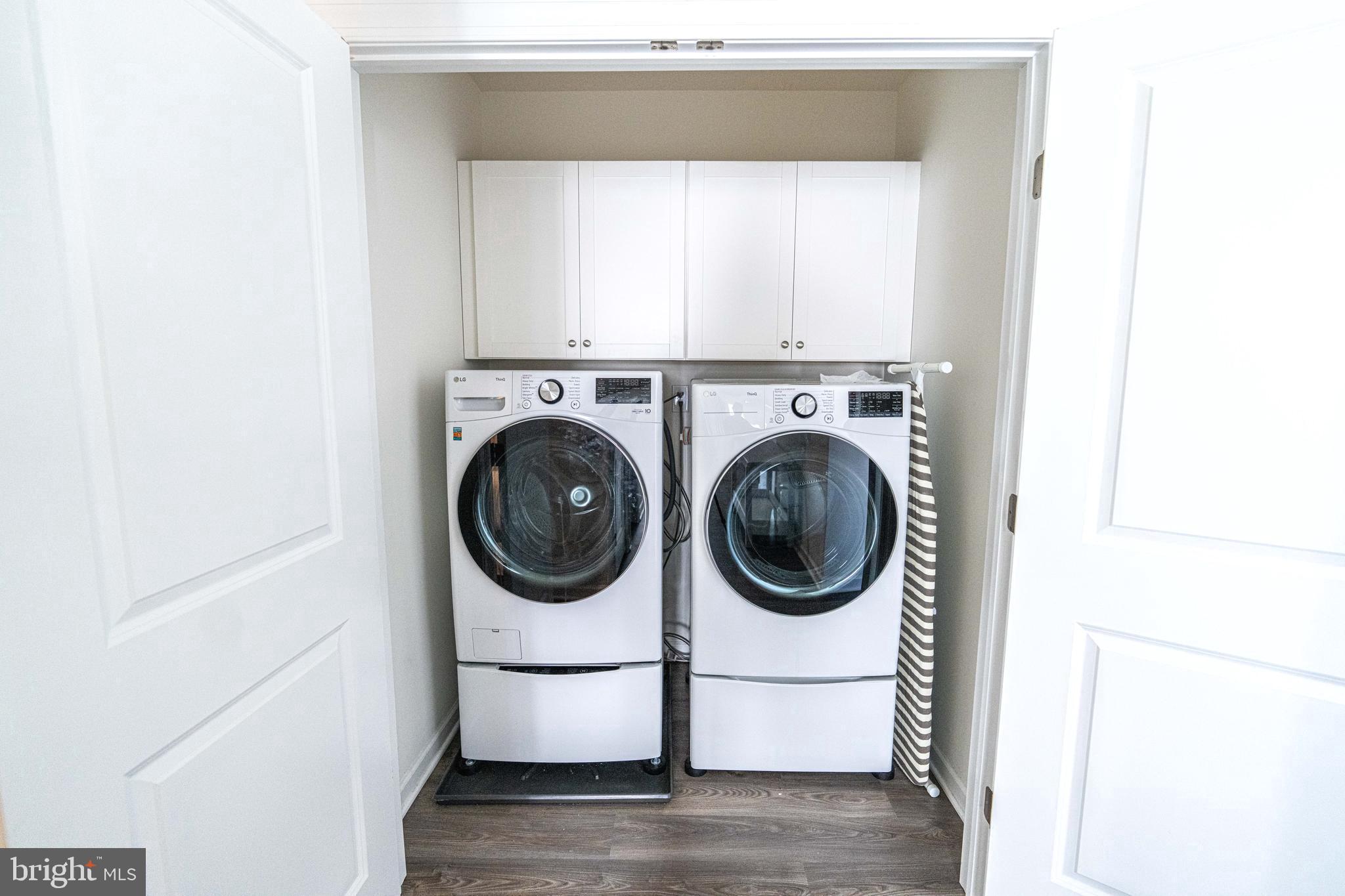 MEDIA WALK - Residential